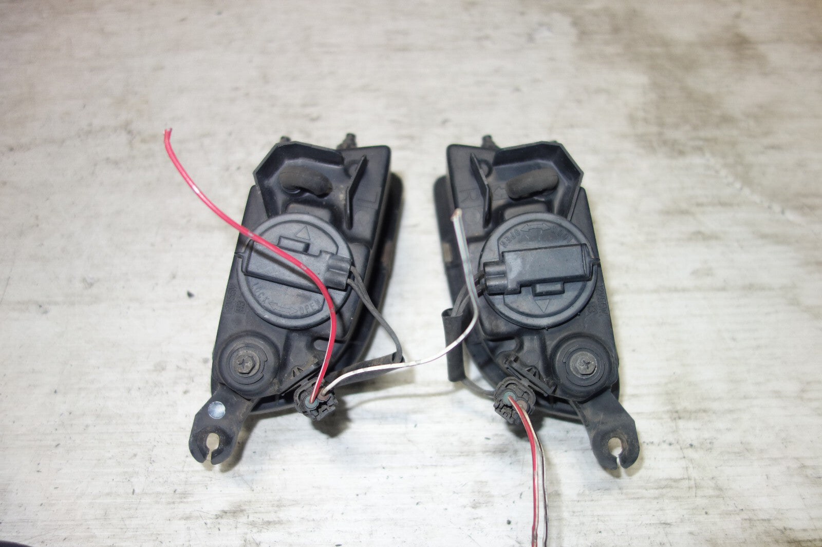 JDM Toyota Celica ST202 Front Fog Lights Fog Lamps 1994-1999 Used OEM Left Right