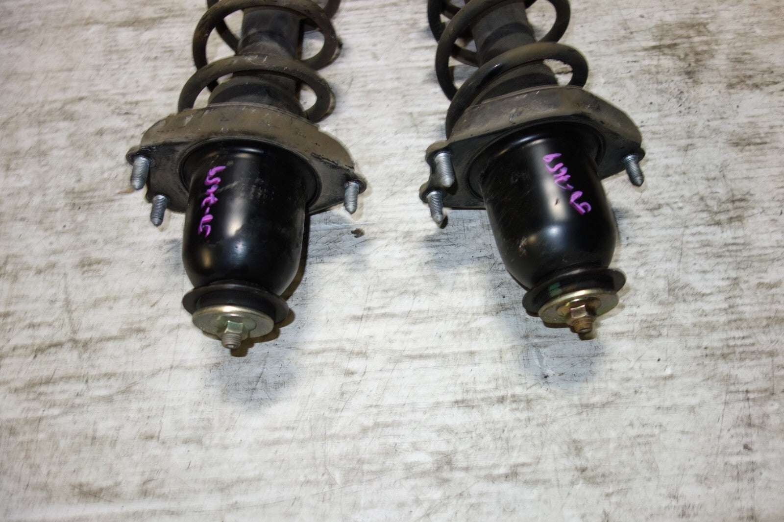 JDM 2000-2005 TOYOTA CELICA REAR SHOCKS STRUTS COIL SPRING LEFT & RIGHT