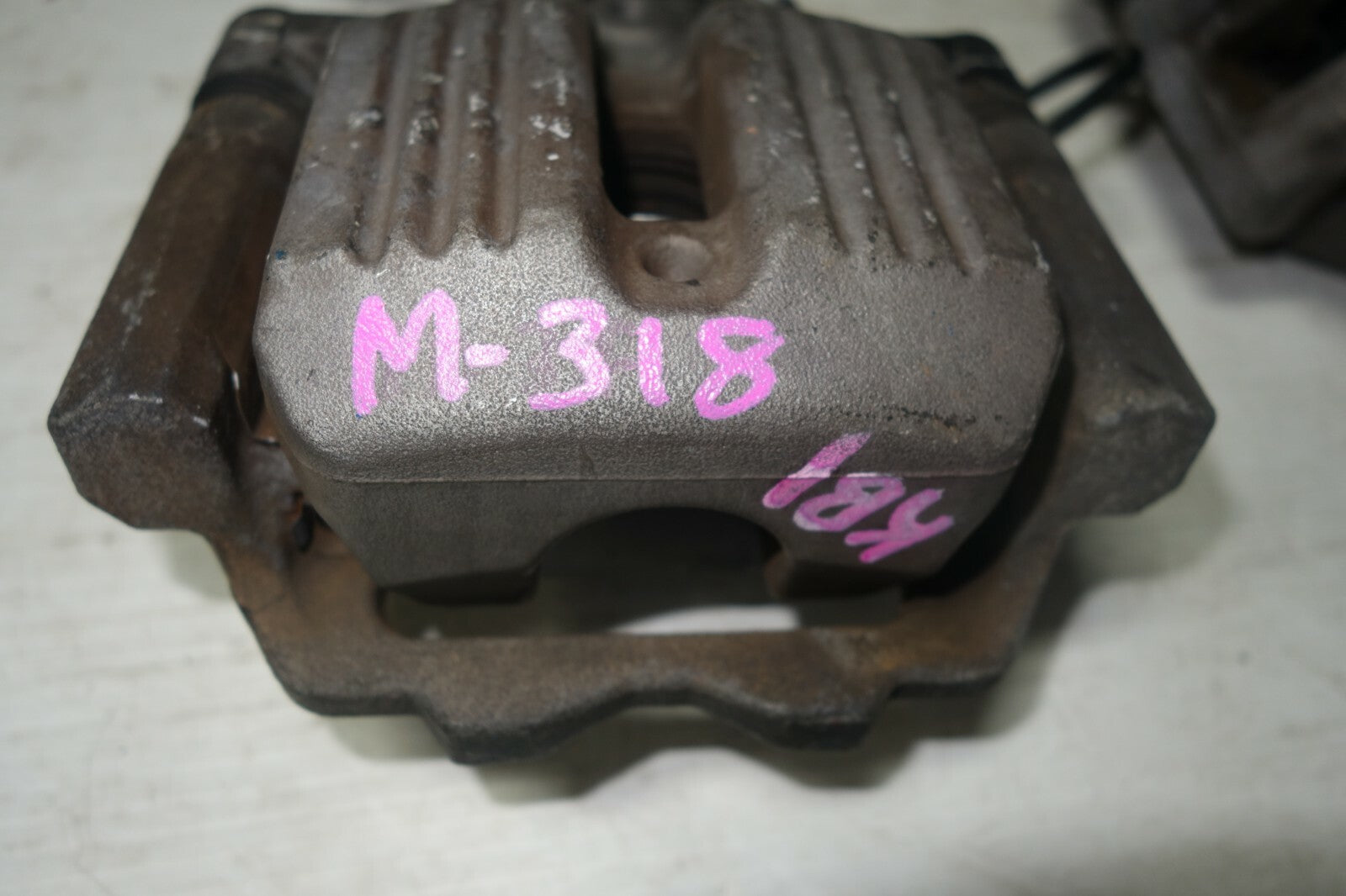 JDM 2005-2012 ACURA RL 3.5L OEM  REAR BRAKE CALIPERS GENUINE KB1 ORIGINAL