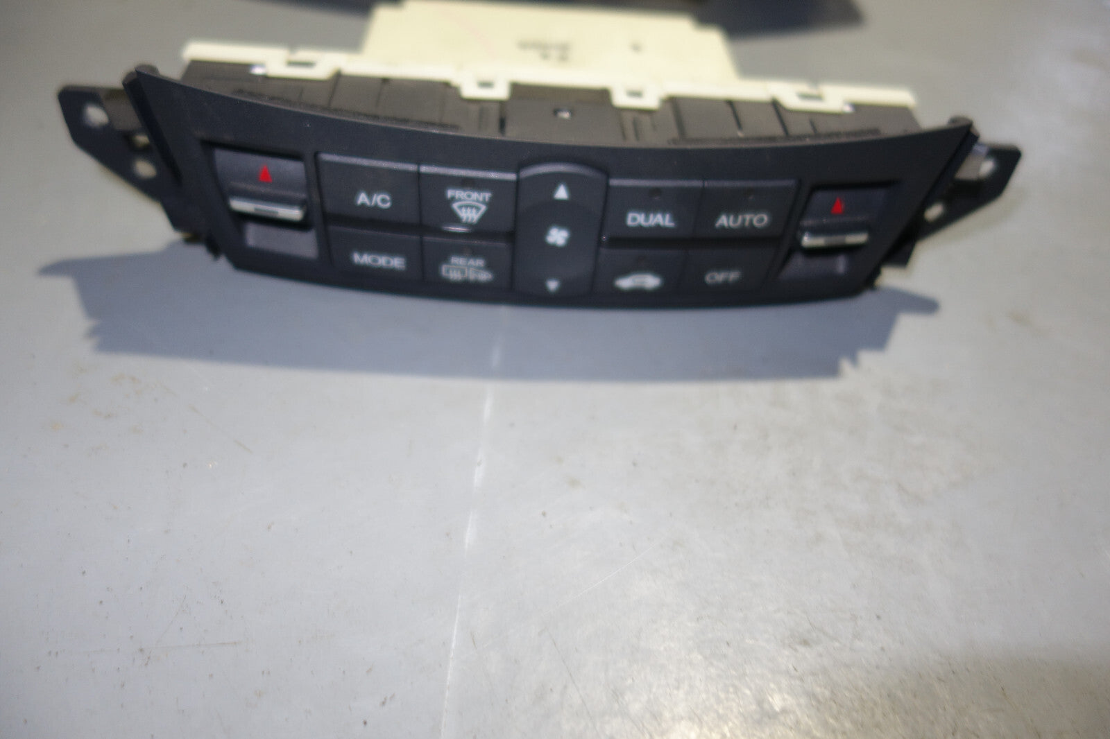 JDM Acura TSX  Center Console Air Vent CW2 77610-TL0A Honda Accord 2009-2014