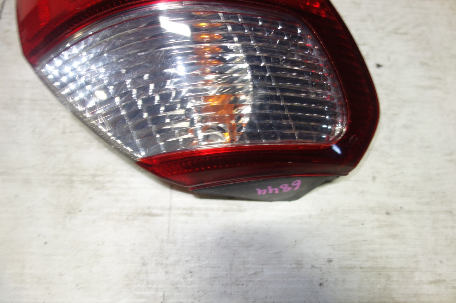 JDM Subaru Legacy Wagon Taillights BH5 Left & Right 2000 2001 2002 2003 2004