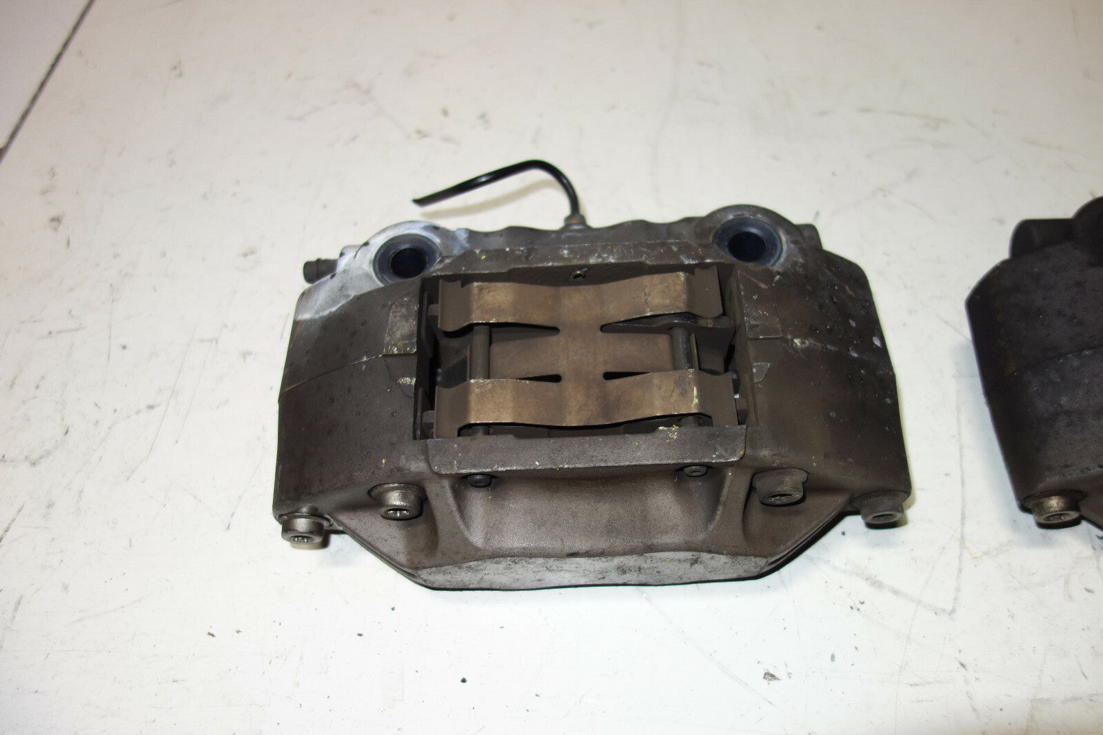 Acura RL OEM Big Front 4 Pot / Piston Advics Brake Calipers OEM 2005-2012 JDM