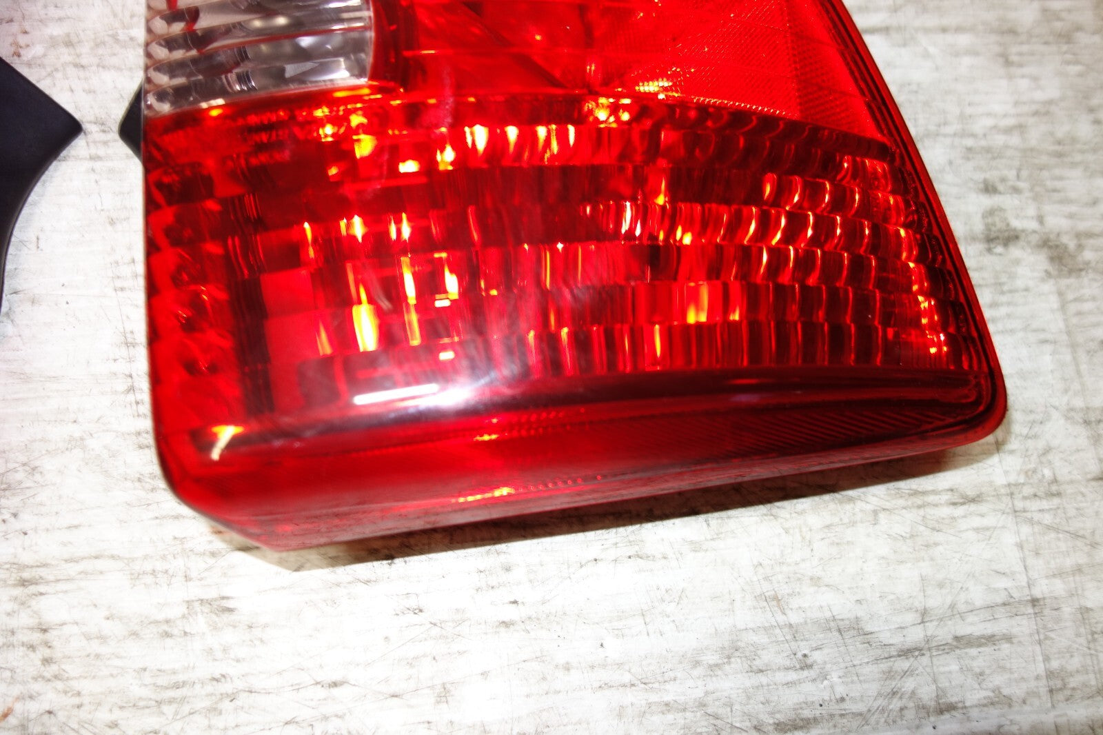 JDM TOYOTA CELICA OEM TAIL LIGHTS LH LR TAIL LAMP 2000-2001-2002-2003-2004-2005
