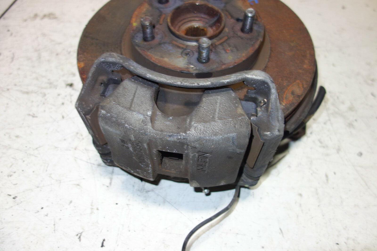 JDM Honda Civic Acura CSX Spindle Hub Brake Caliper OEM Front Right 2006-2011