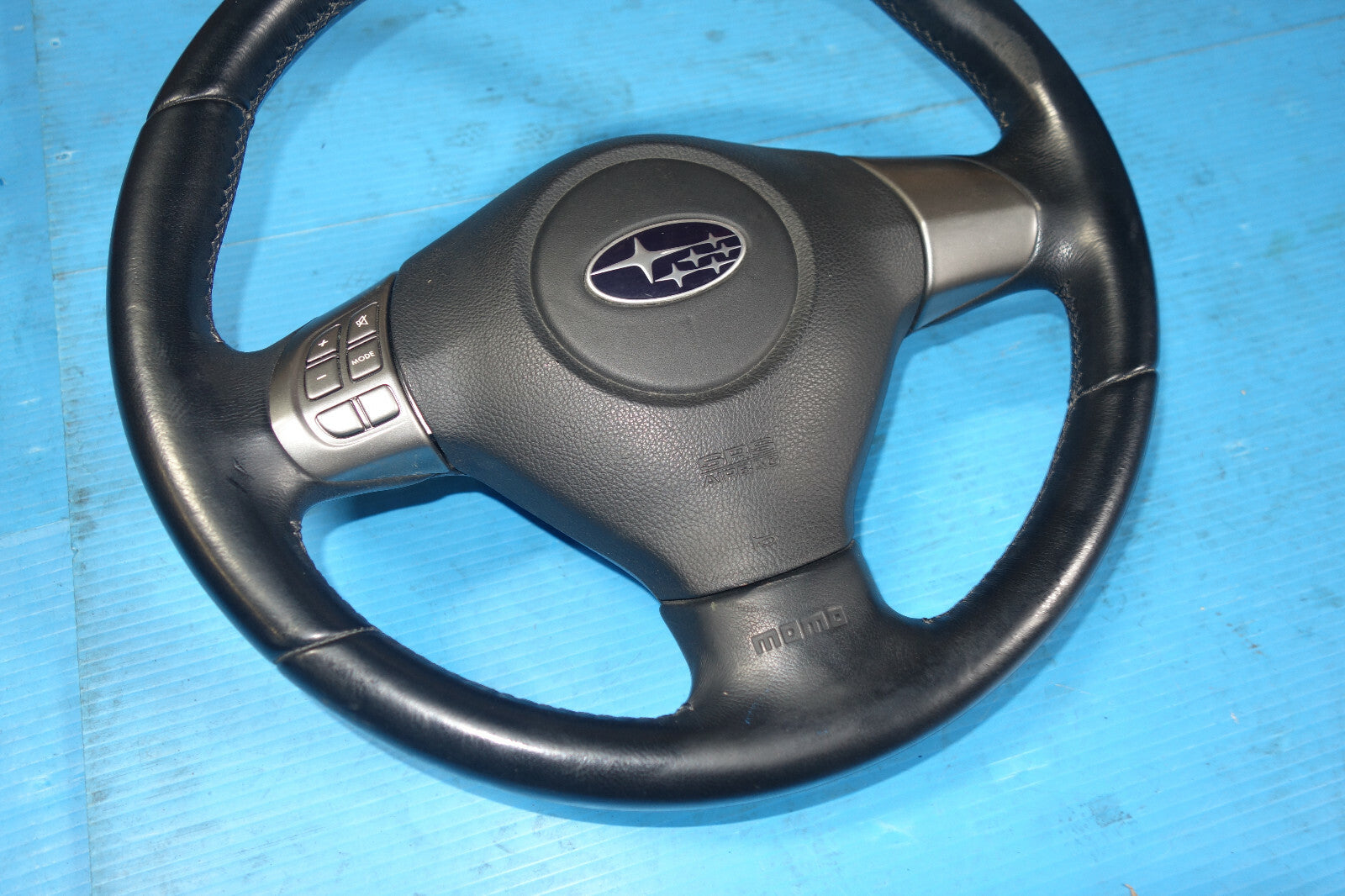 JDM Subaru Legacy & Outback OEM Momo Steering Wheel & Hub BP5 2005-2009 #5778