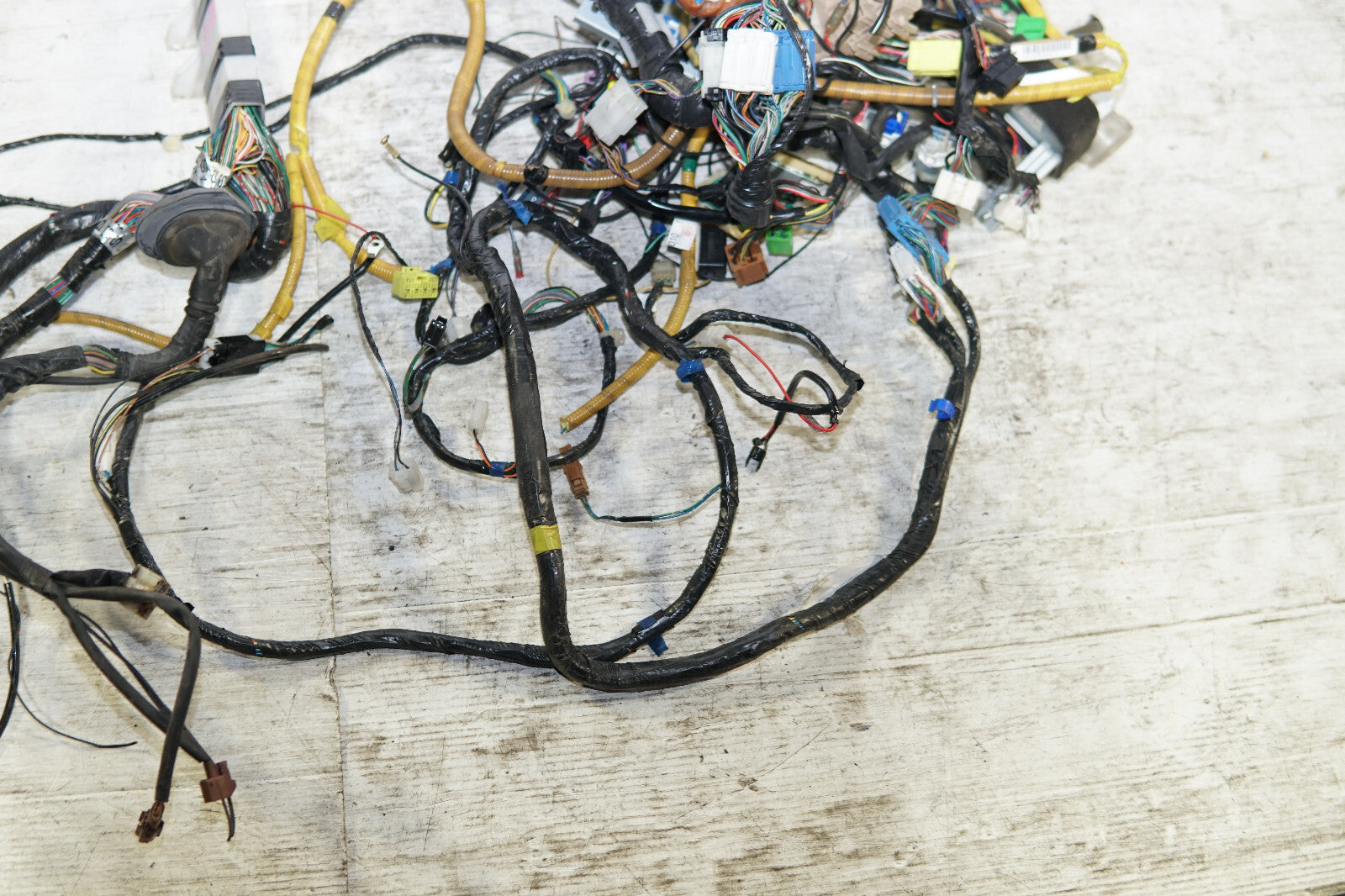 JDM Subaru Forester STi SF5 EJ205 Turbo Computer Wire Harness Wiring 1001079000