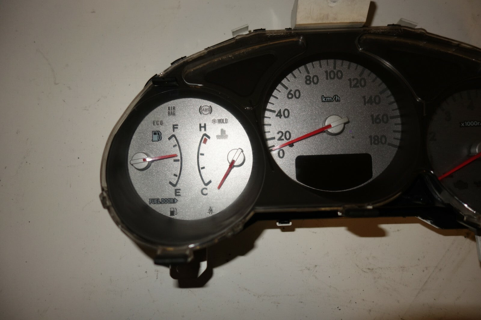 Subaru Forester Gauge Cluster Speedometer Manual M/T SG5 2003-2005