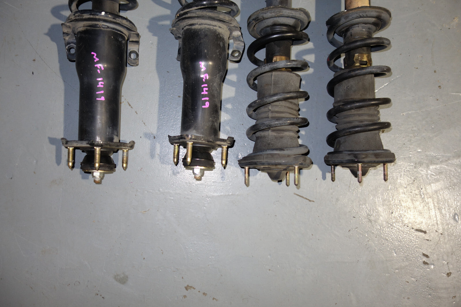 JDM Lexus is300 Toyota Altezza Shocks Struts Springs 2001-2005 SXE10 Front Rear