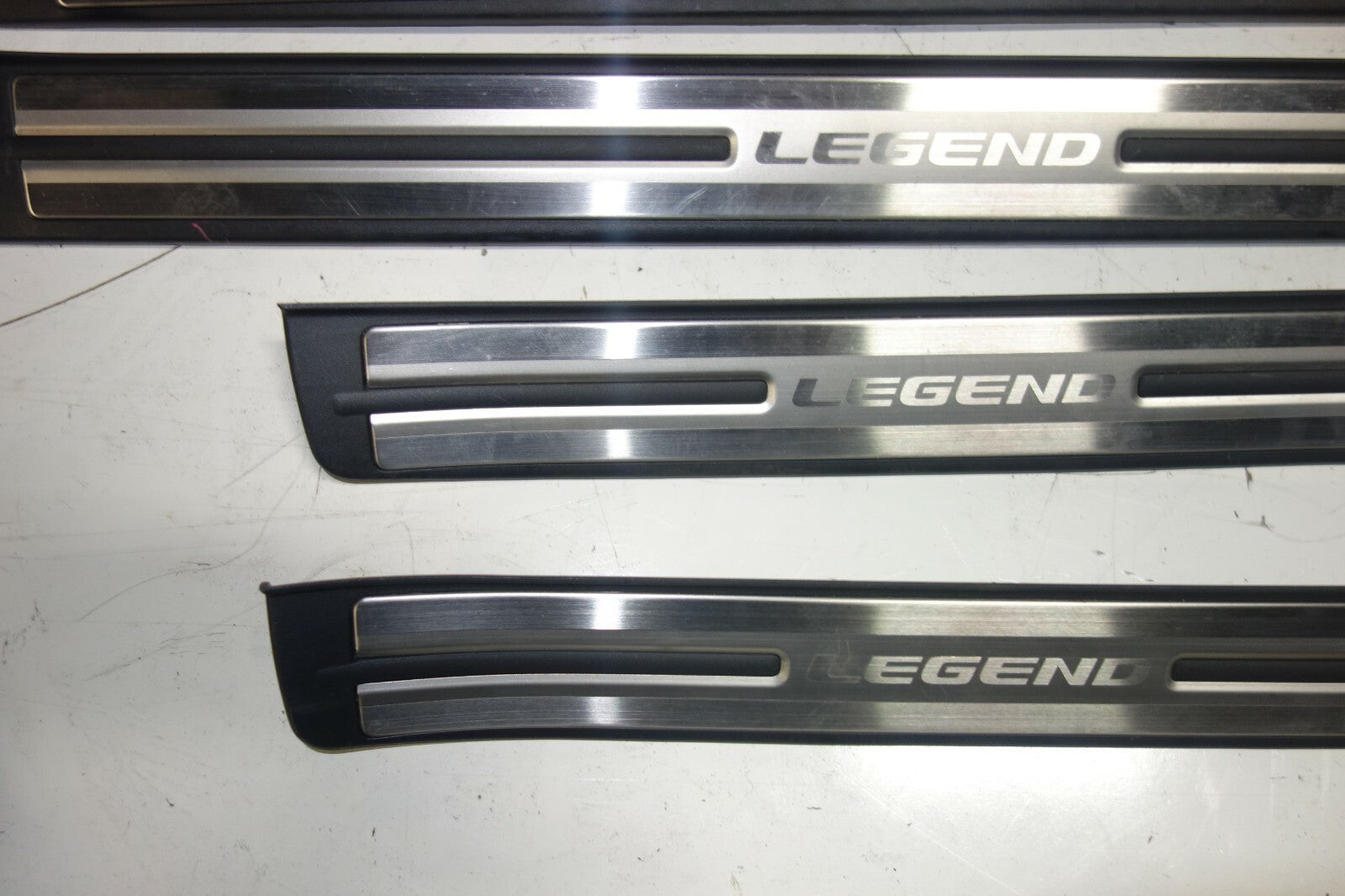 JDM ACURA RL HONDA LEGEND KB1 OEM DOOR SILLS TRIM SCUFF PLATES SIDE STEPS 05-08