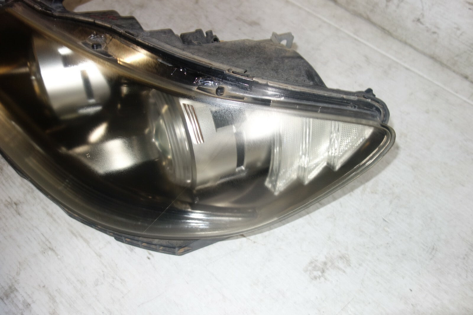 JDM Acura RL OEM HiD Headlights Lamps Head Lights KB1 2005 2006 2007 2008