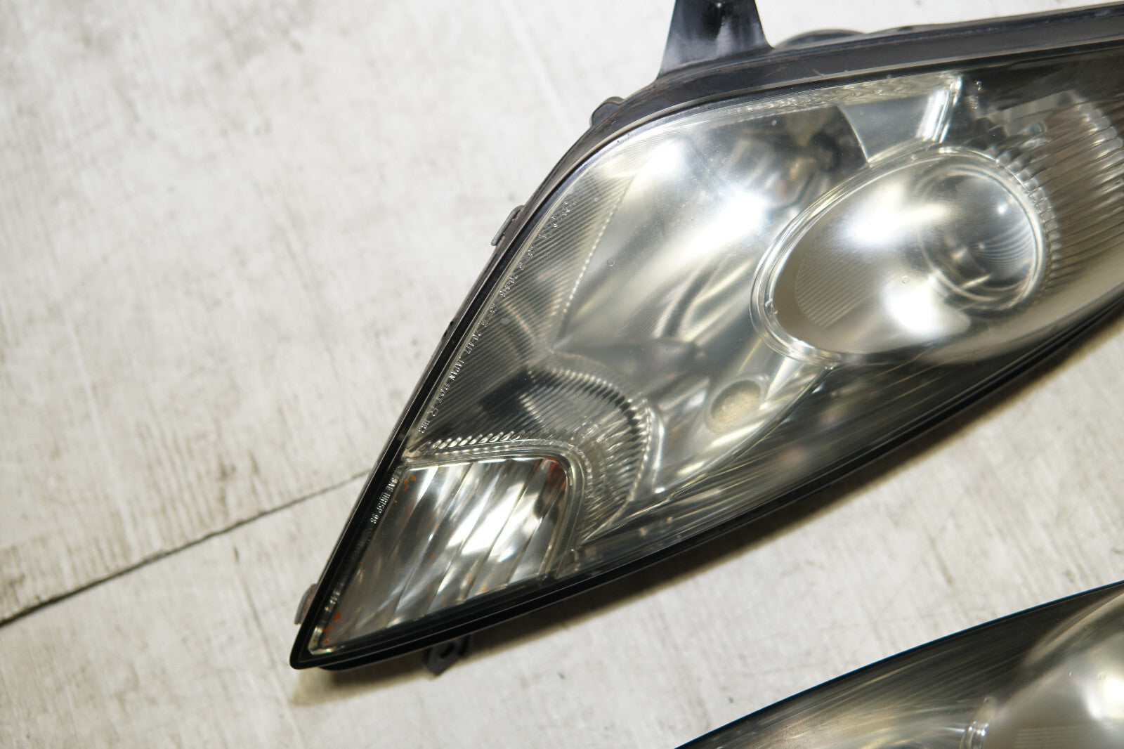 JDM Toyota Celica Headlights Head Lamps Pair Left & Right 2000-2005 GT GT-S GTS