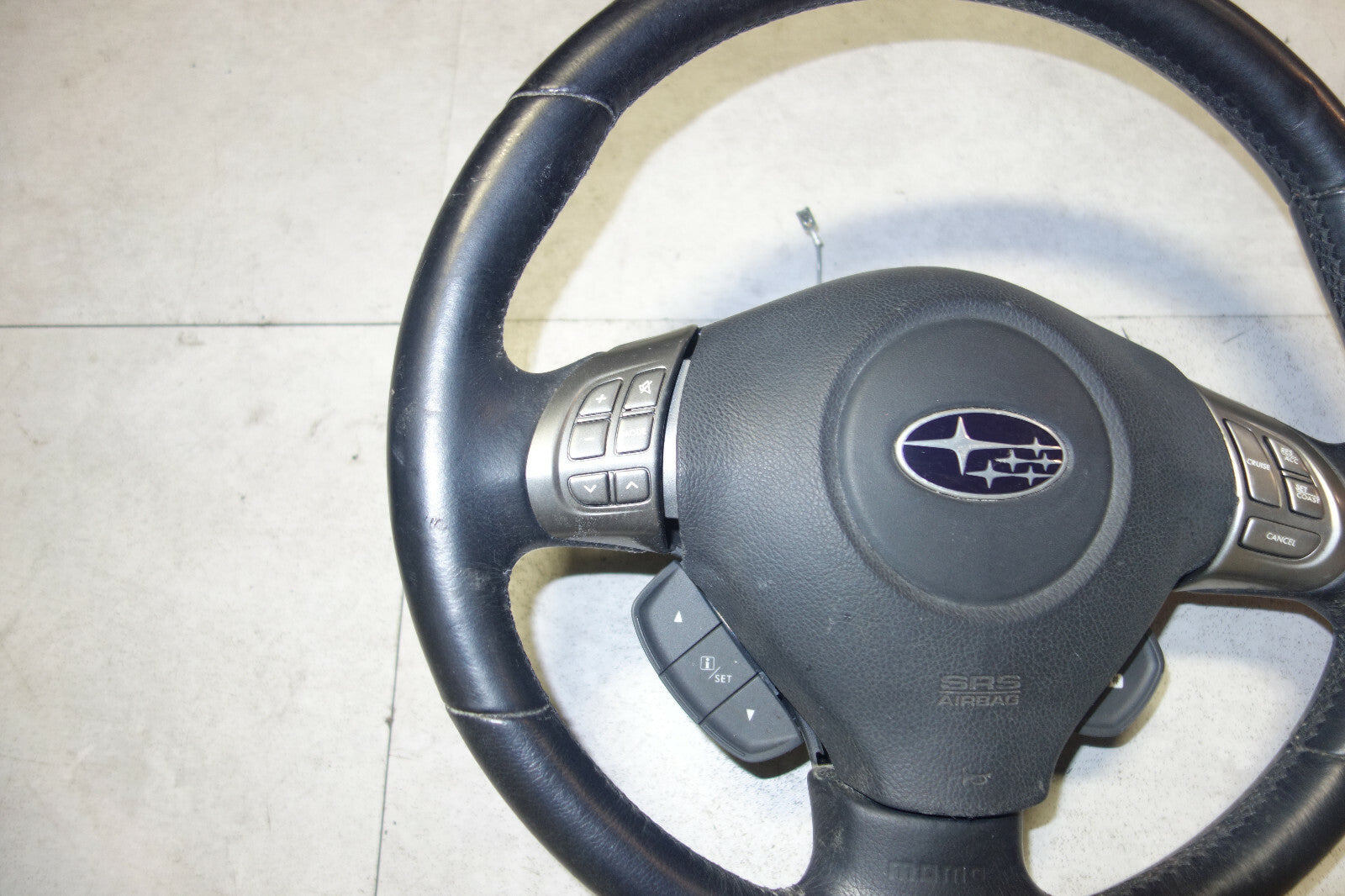 JDM Subaru Impreza WRX STi Legacy Forester MOMO Steering Wheel & Hub 1993-2009