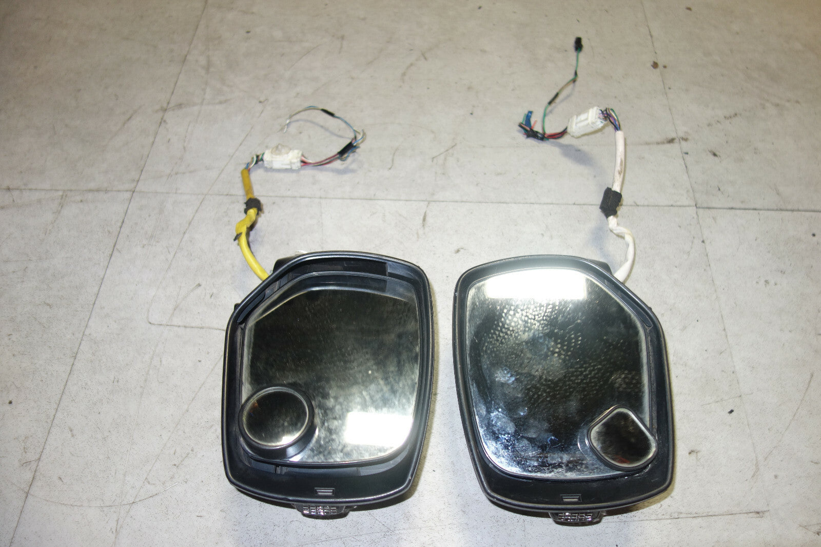 JDM 2010-2014 Subaru Legacy BR9 BM9 Power Folding Mirrors + Signal Lights OEM