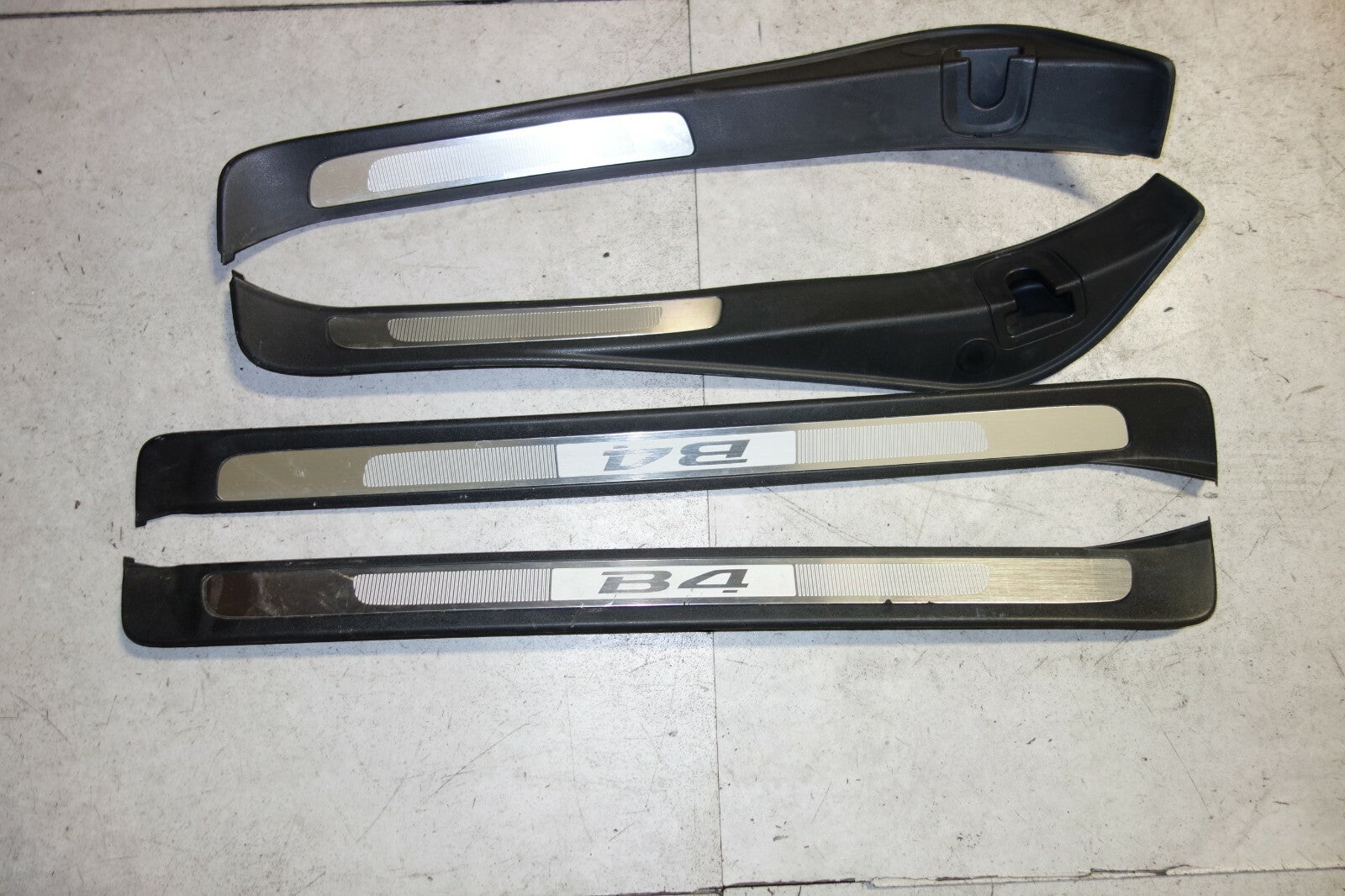 JDM GENUINE SUBARU LEGACY B4 OEM DOOR SILLS SCUFF PLATES STEPS SILL 2005-2009