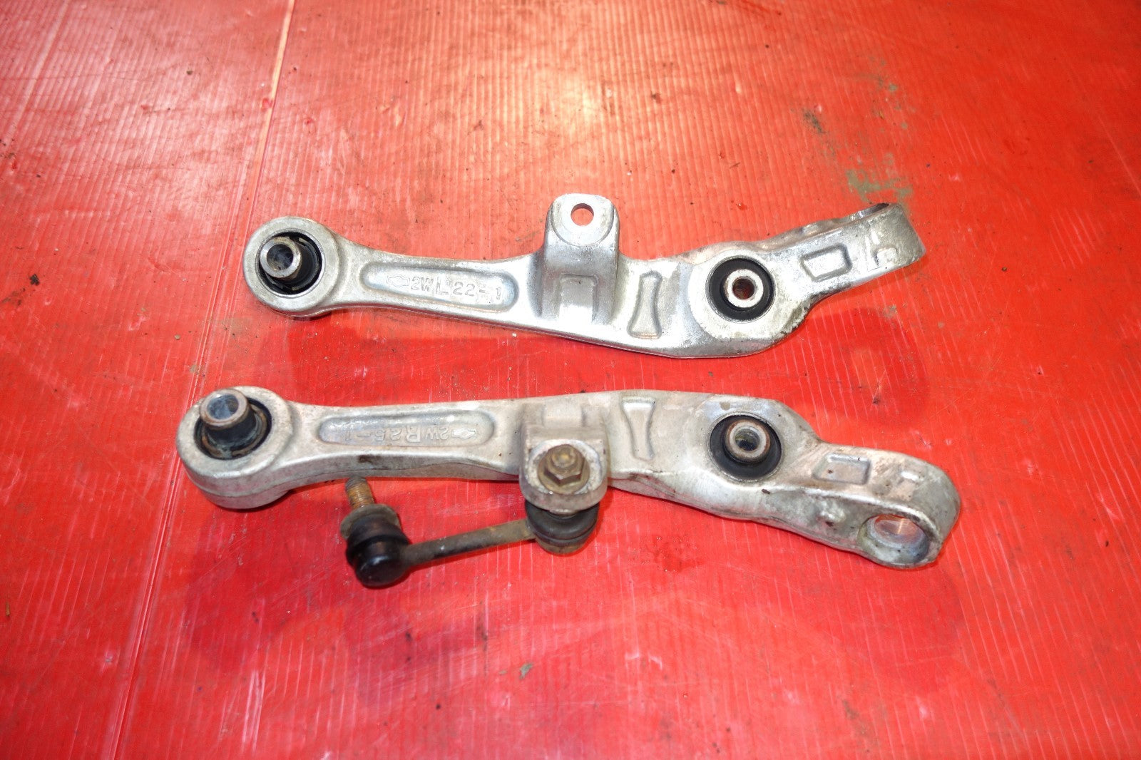 JDM Infiniti G35 / 350z Front Lower Forward Control Arms Ball Joints 2003-2009