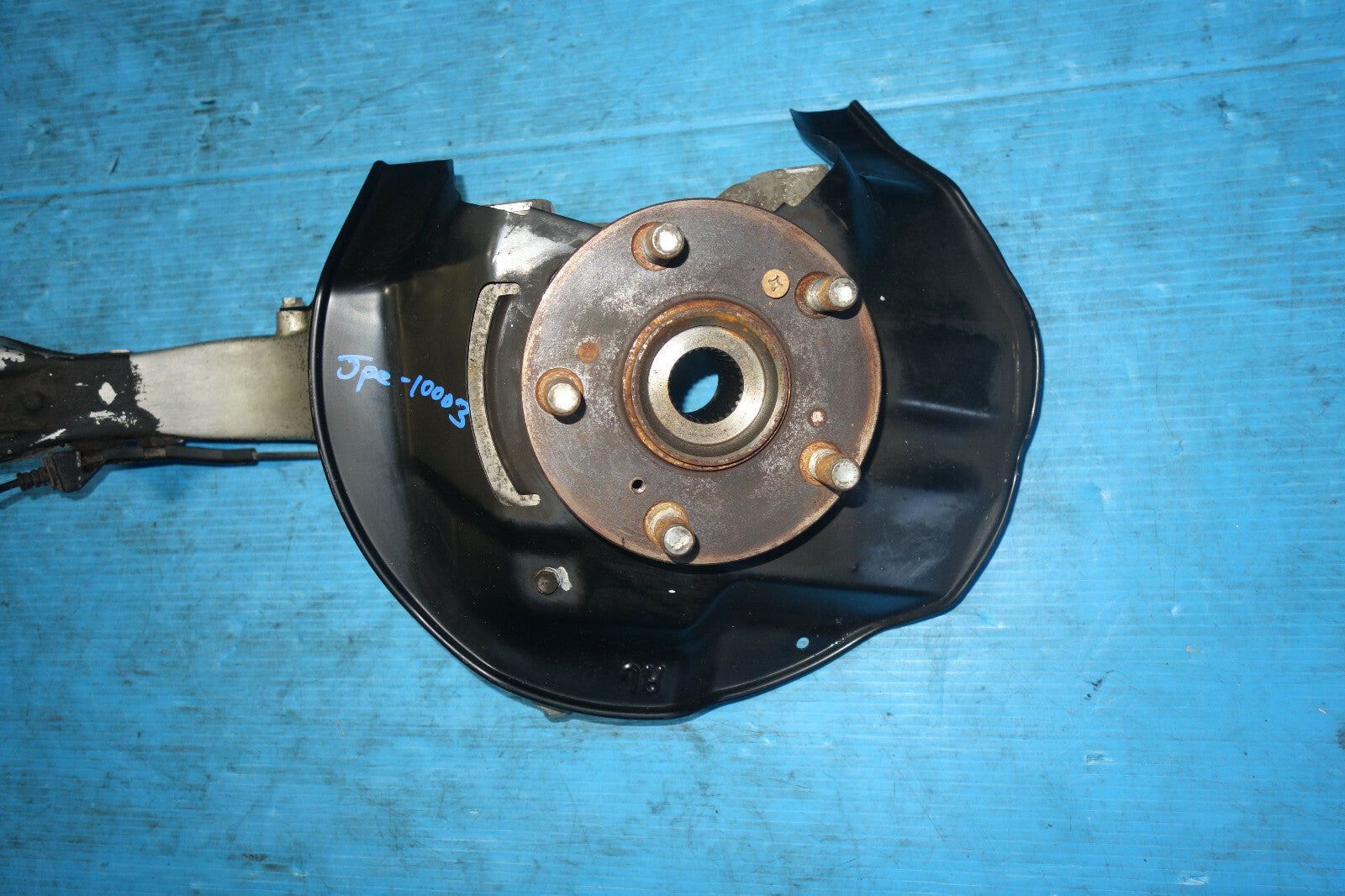 Acura RL Front RH Right Side Wheel Hub Bearing Knuckle Spindle Hub 2005-12 JDM