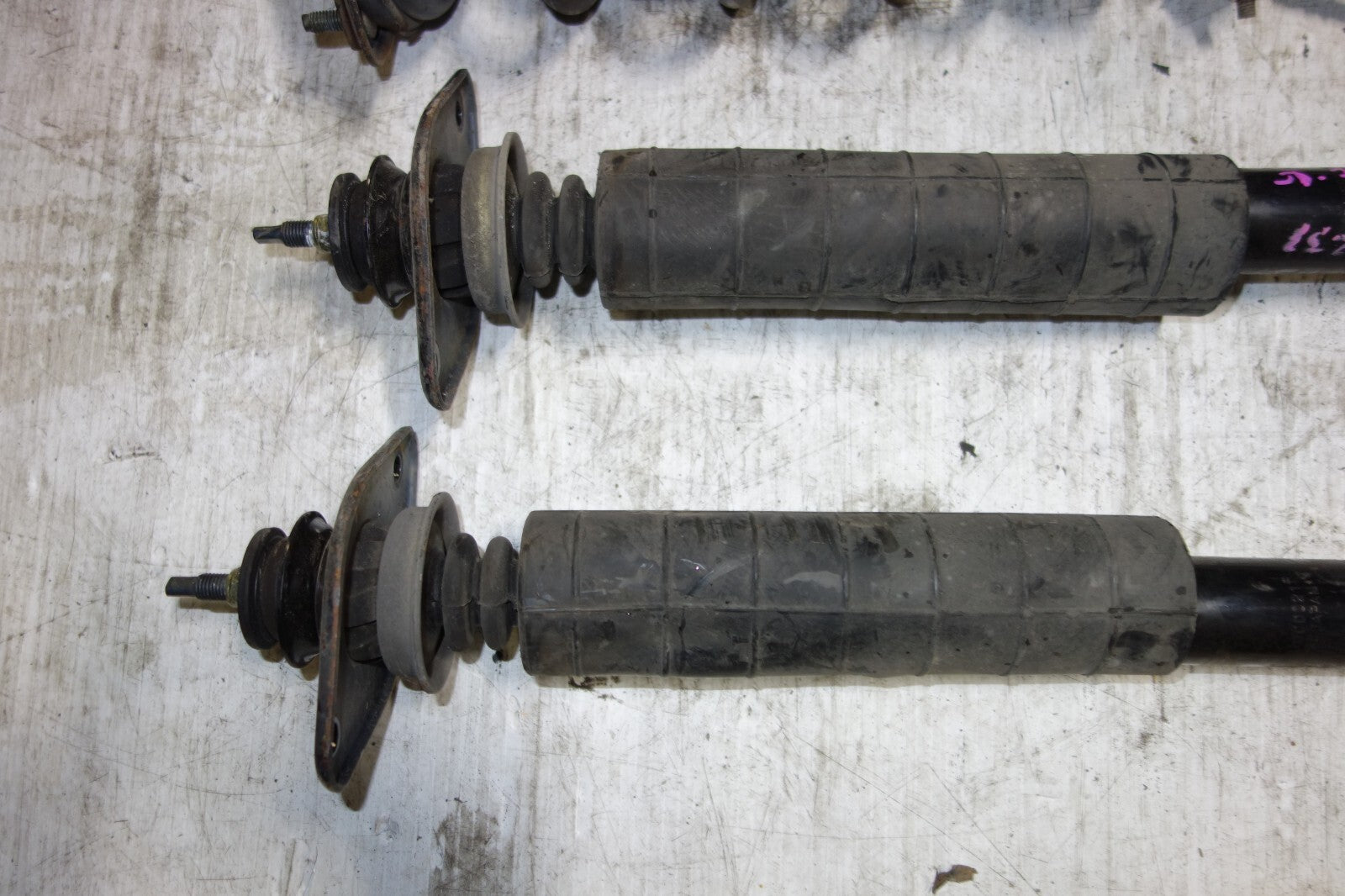 JDM Nissan 350z / G35 Coupe OEM Front & Rear SUSPENSION SHOCK ABSORBERS 2003-09