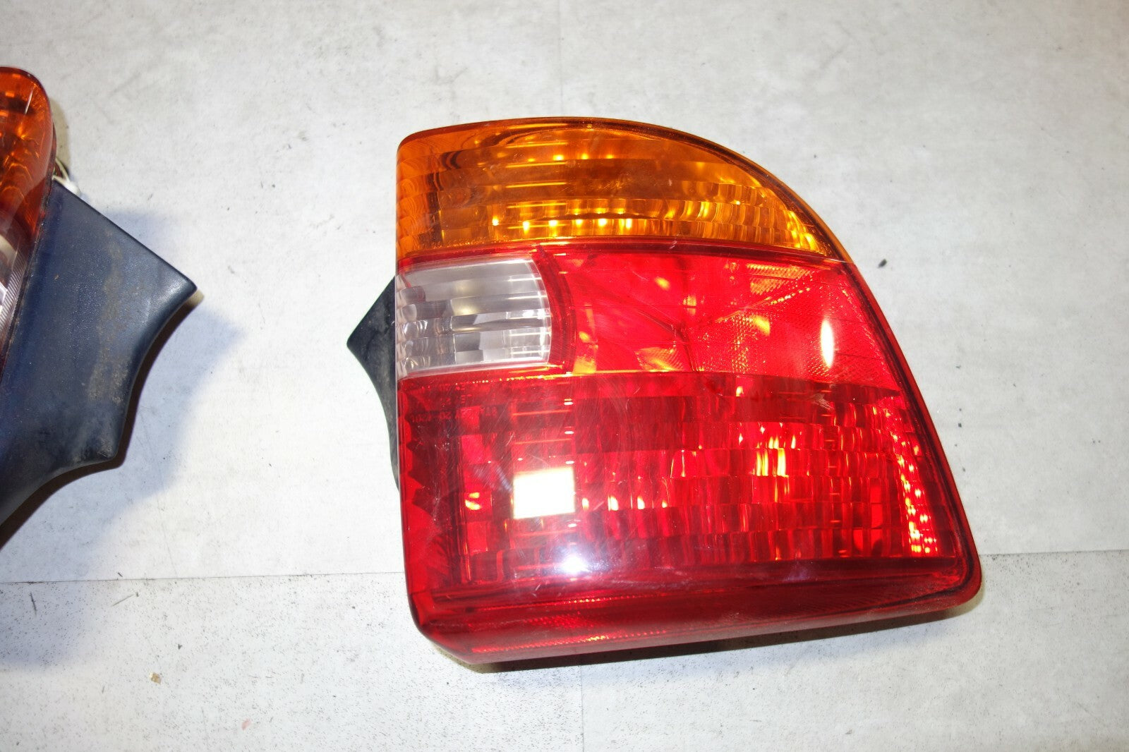JDM 2000-2005 TOYOTA CELICA OEM TAIL LIGHTS LH LR TAIL LAMPS 2000-2005