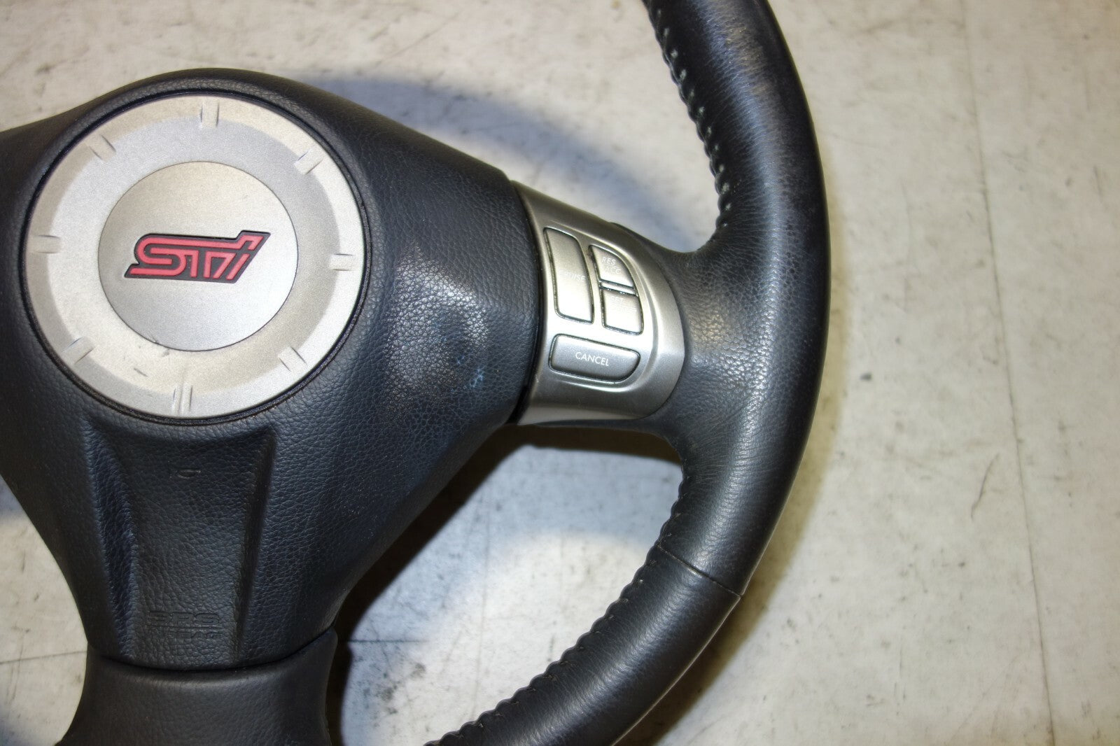 JDM 2008-2014 SUBARU IMPREZA WRX STI GRF GRB STEERING WHEEL & HUB STI V10 RARE