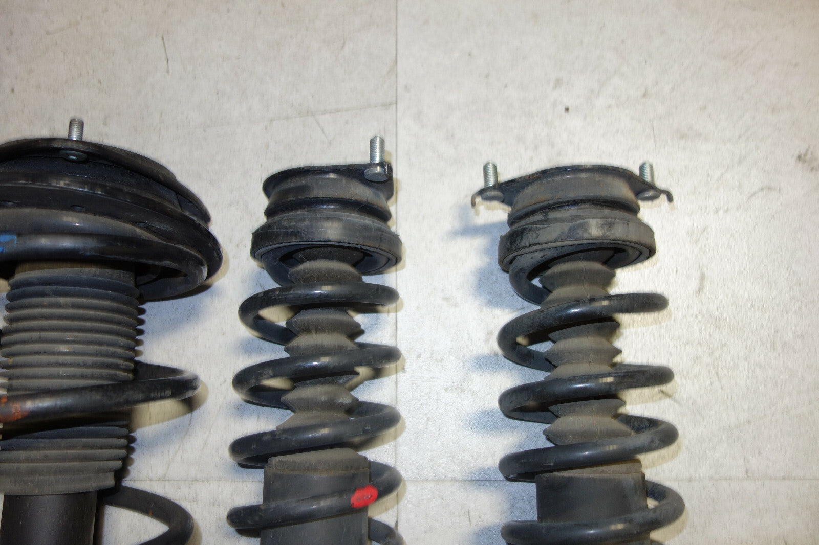 JDM Subaru Legacy Wagon Outback KYB Shocks Coil Springs Strut Suspension 2005-09