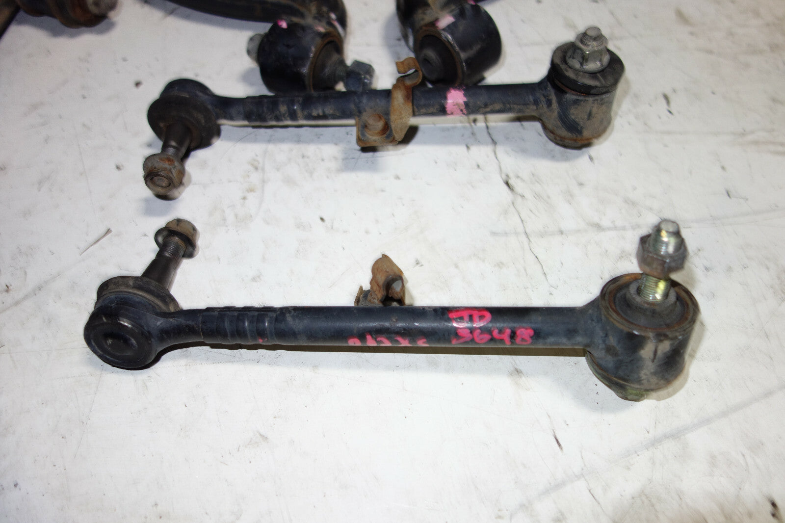 JDM Lexus IS300 / Altezza Rear Control Arms Suspension Set SXE10 OEM 2001-2005