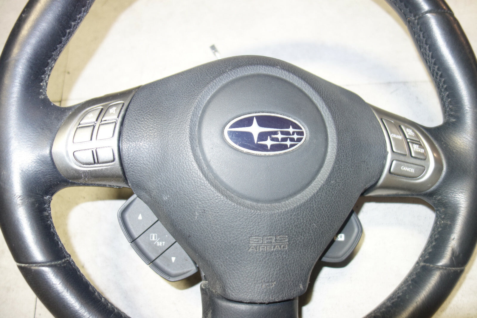 JDM Subaru Impreza WRX STi Legacy Forester MOMO Steering Wheel & Hub 1993-2009