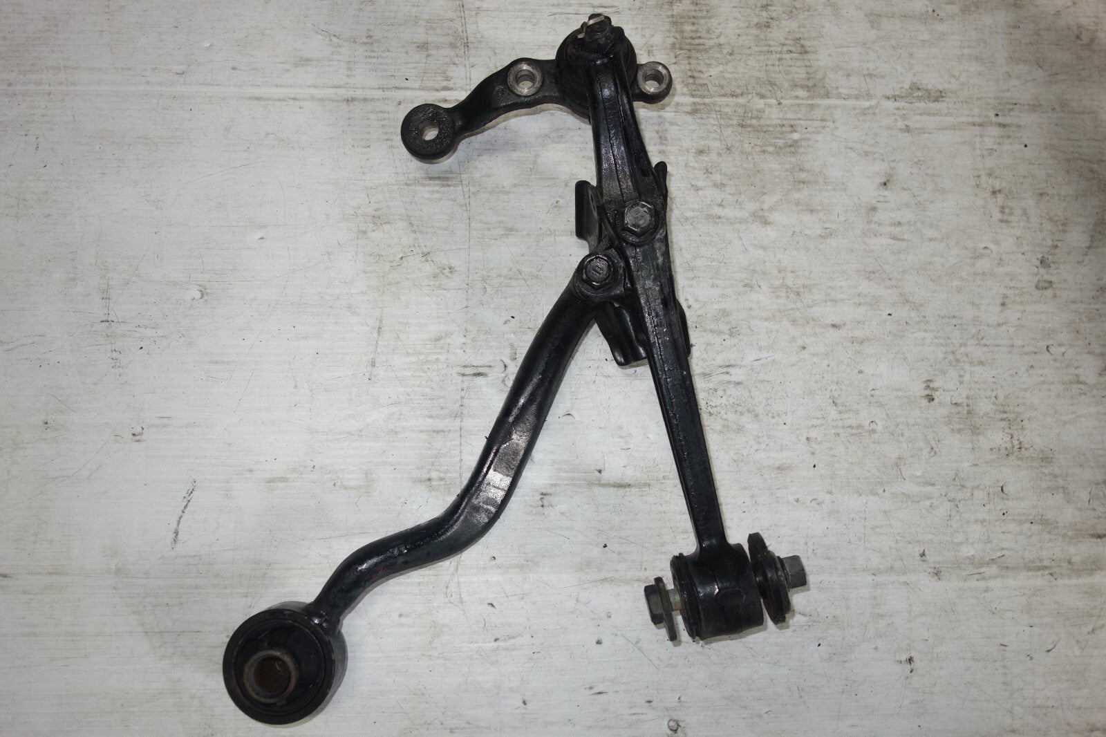 JDM 2001-2005 LEXUS IS300 OEM FRONT LOWER CONTROL ARM RIGHT SIDE SXE10 ALTEZZA