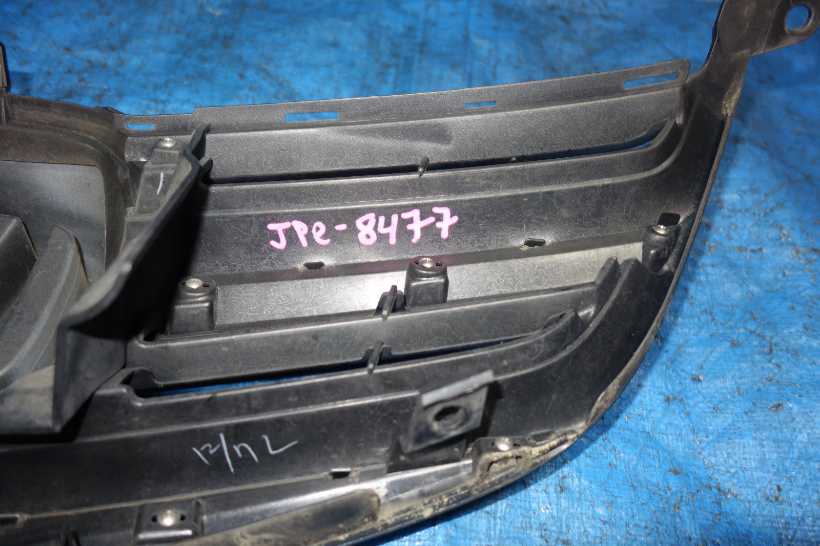 JDM Acura RL Honda Legend KB1 Front Grille Grill 2005-2008 OEM #JPE-8477
