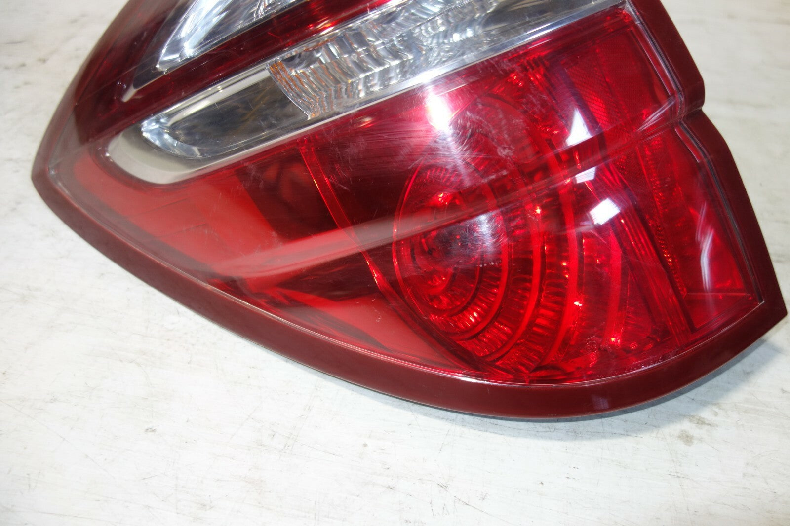 JDM SUBARU LEGACY OUTBACK KOUKI OEM USED TAIL LIGHTS TAIL LAMPS 2005-2009