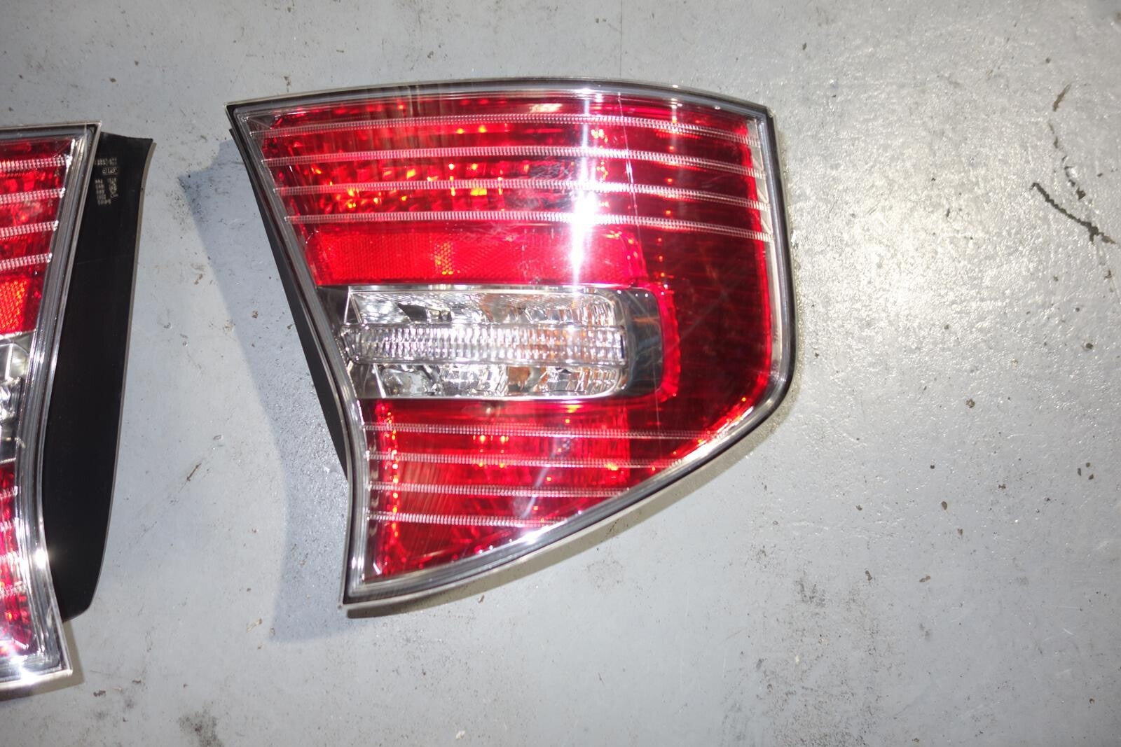 JDM 2005-2007 SUBARU LEGACY SEDAN OEM USED TAIL LIGHTS  LAMPS 4 DOOR SEDAN
