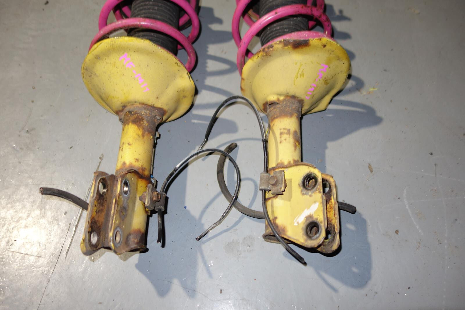 JDM Subaru Legacy Impreza WRX STi Forester Front Shocks Coil Spring Struts 90-04