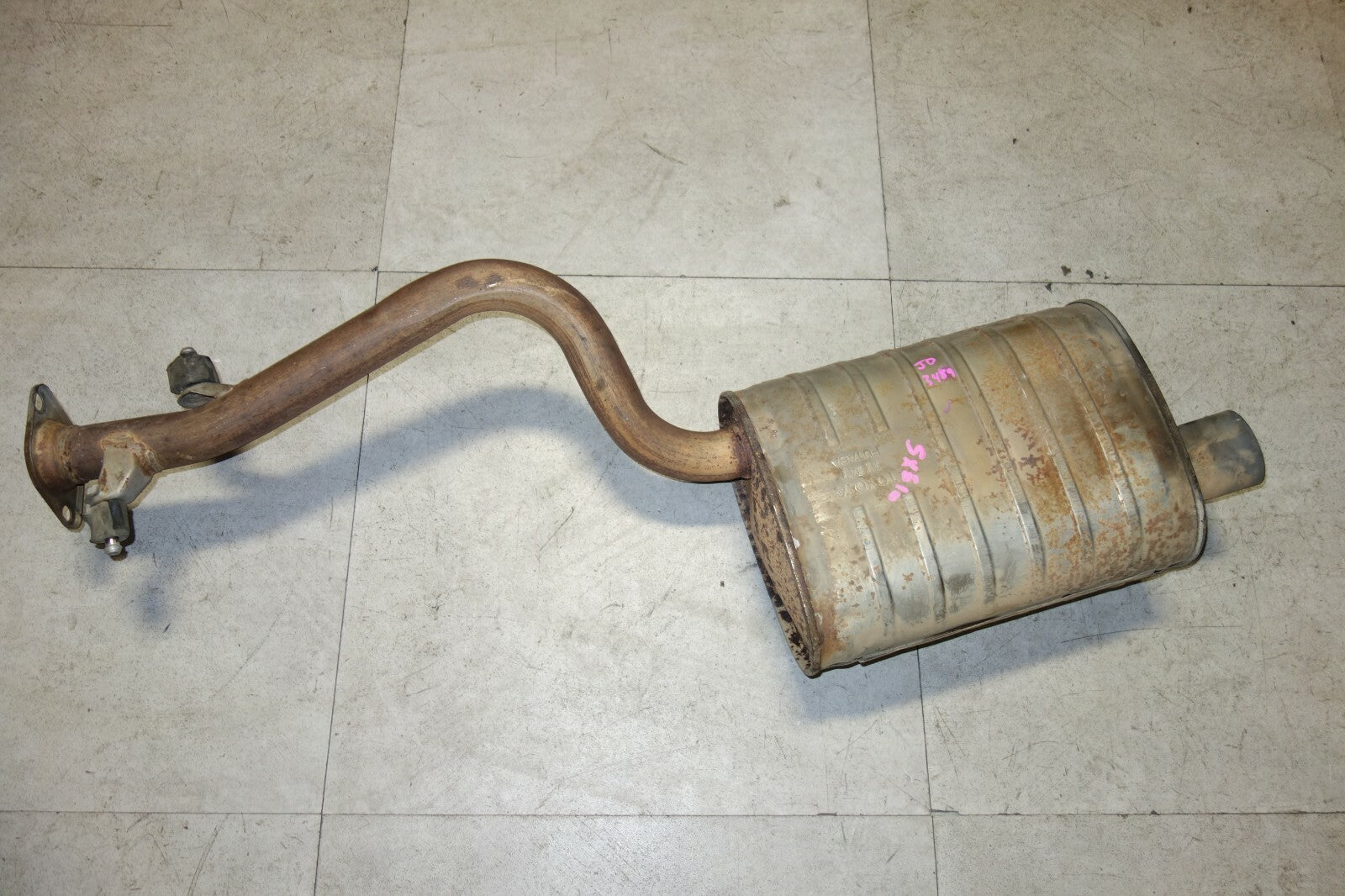 JDM Lexus is300 Toyota Altezza OEM Rear Exhaust Muffler 2001-2005 OEM Japan