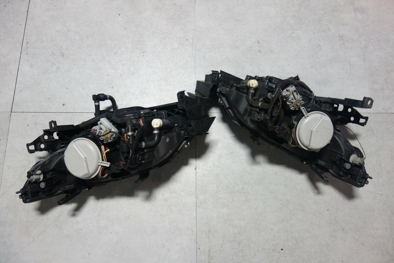 JDM Subaru Legacy HID Headlights Headlamps 2008 2009 OEM Genuine BP9 BPE BP5