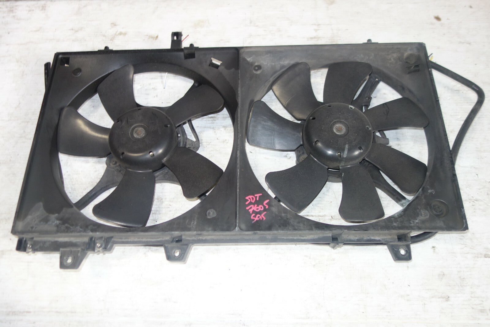 JDM Subaru Forester Radiator Fan Assembly Shroud SG5 2003-2008 Rad Fan OEM