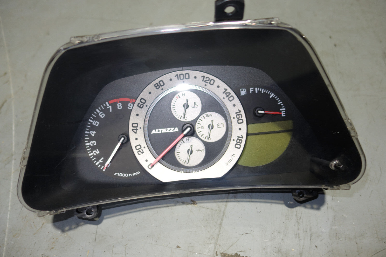 JDM Lexus IS300 Toyota Altezza SXE10 Gauge Cluster Speedometer SXE10