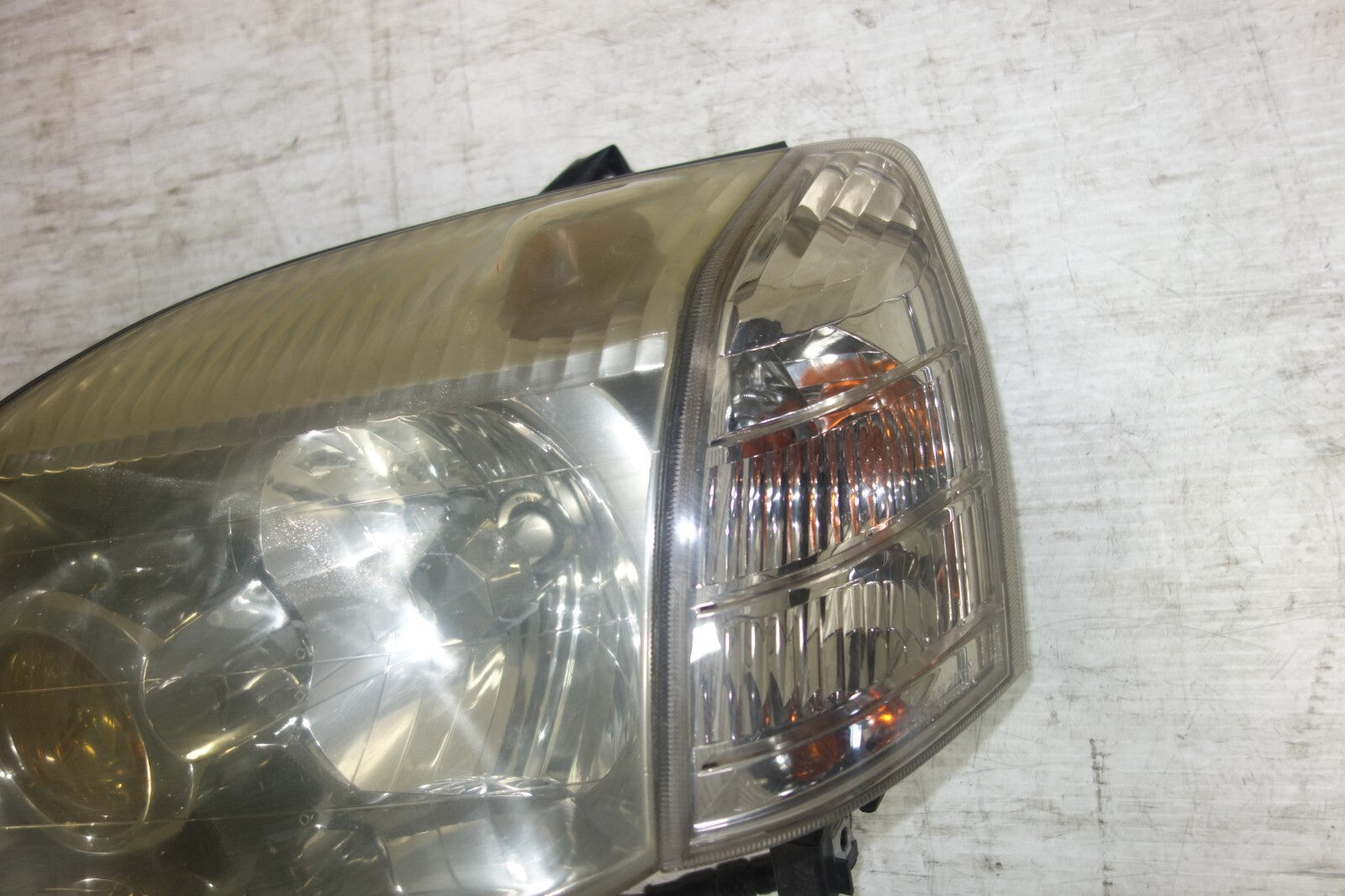 JDM Nissan X-Trail GT OEM Headlights Left Right PNT30 Left & Right 2000-2006