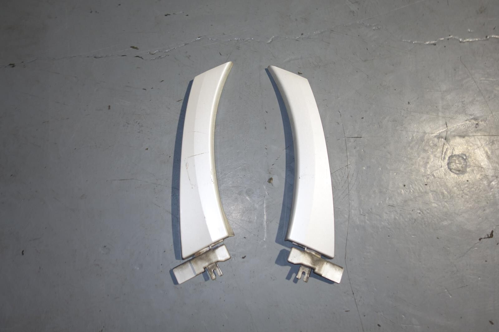 JDM 2005-2009 SUBARU LEGACY OEM QUARTER PANEL TRIM MOULDING  PAIR MF-2087