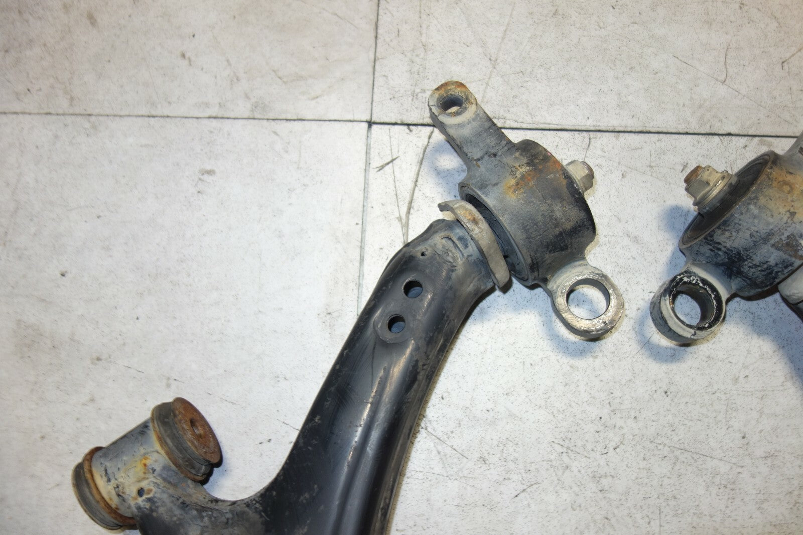 JDM Lexus LS430 Toyota Celsior Front Lower Control Arms OEM 2001-2006 Genuine