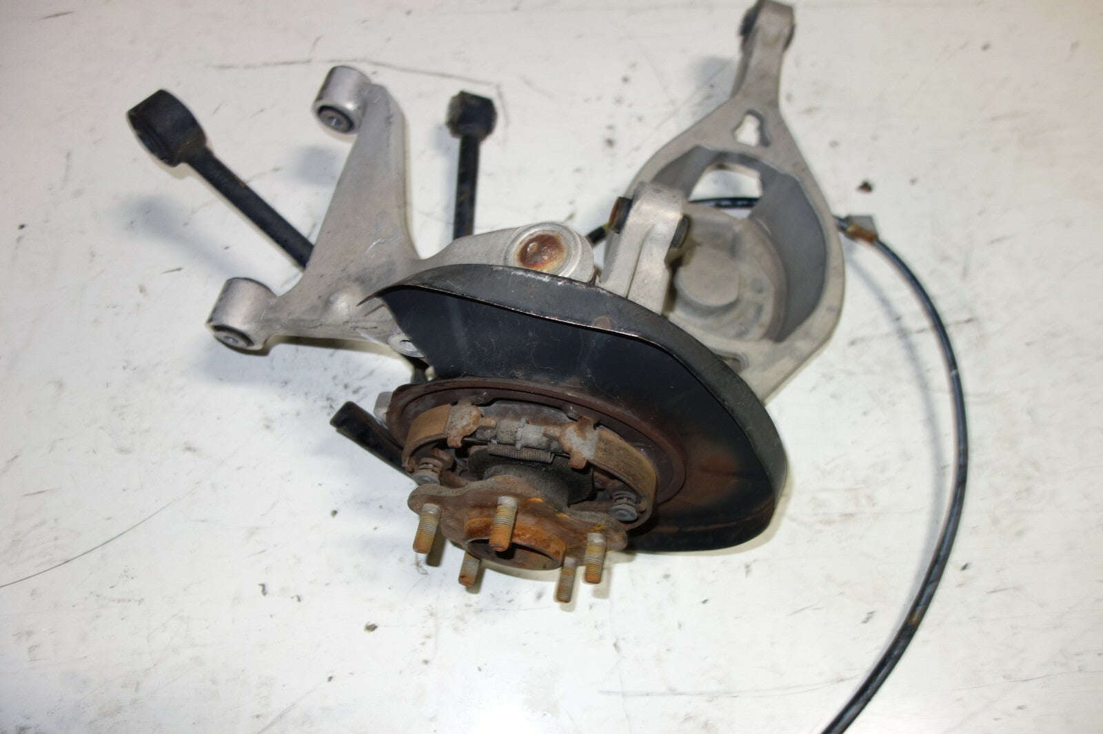 JDM Infiniti G35 Rear Right Spindle Wheel Hub Control Arms 2003-2007 Coupe