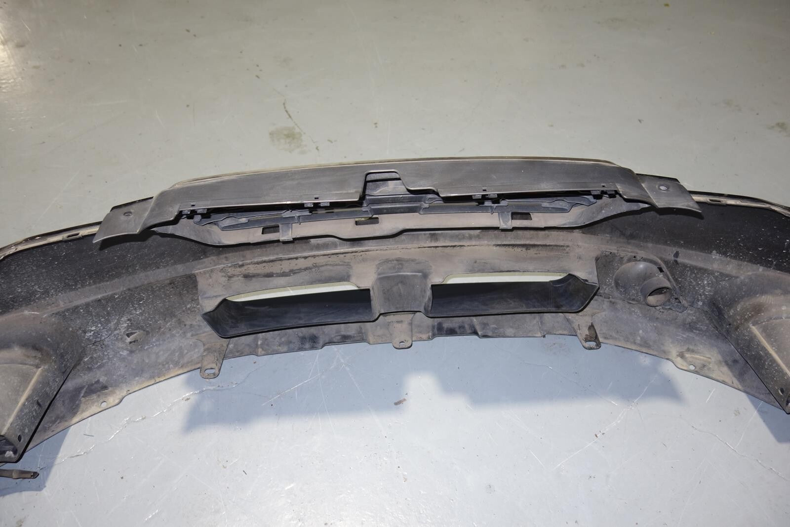 JDM 2008-2009 SUBARU LEGACY FRONT BUMPER WITH FOG LIGHTS REBAR GRILLE BP9