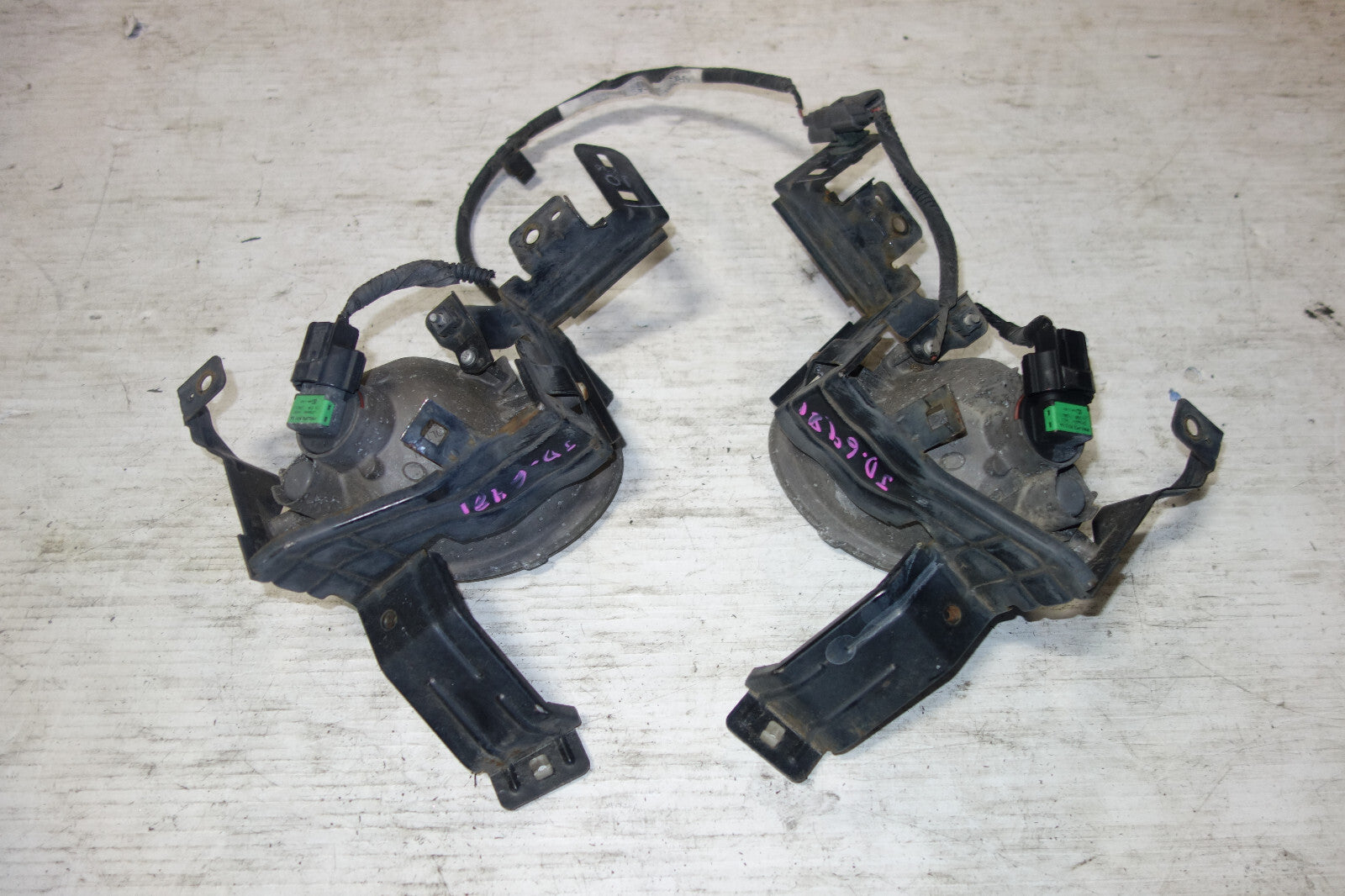 JDM Acura RL Fog Lights Driving Lamps 2005-2008 All Models OEM Stanley