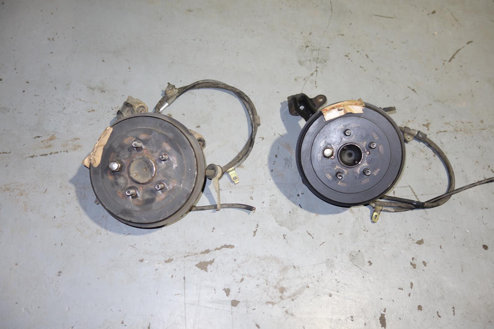 JDM Toyota Celica Rear Trailing Arm Suspension Left  Right Rear Brake Drum 00-05