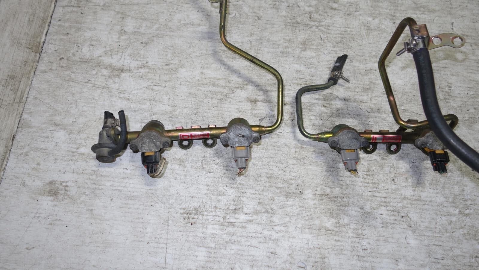 JDM Subaru Legacy B4 EJ208 EJ206 Twin Turbo Fuel Injectors 00-04