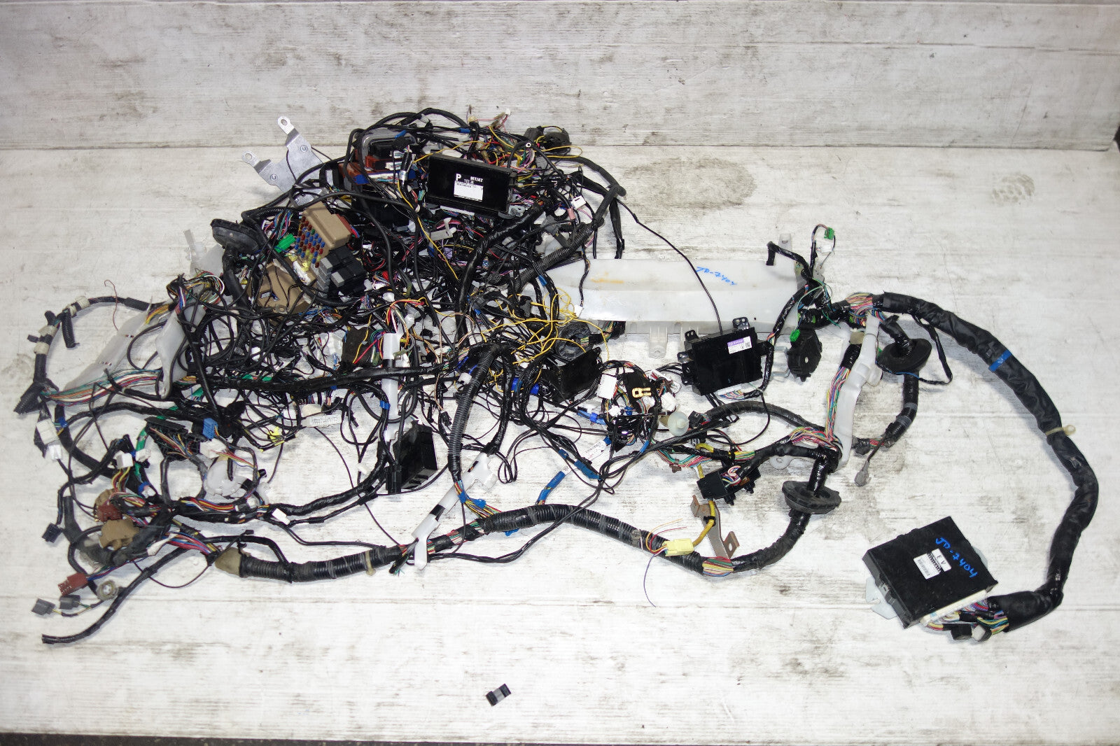 JDM Subaru Legacy EJ20 Turbo 6speed Computer Wire Harness Loom Wiring 22611AN150