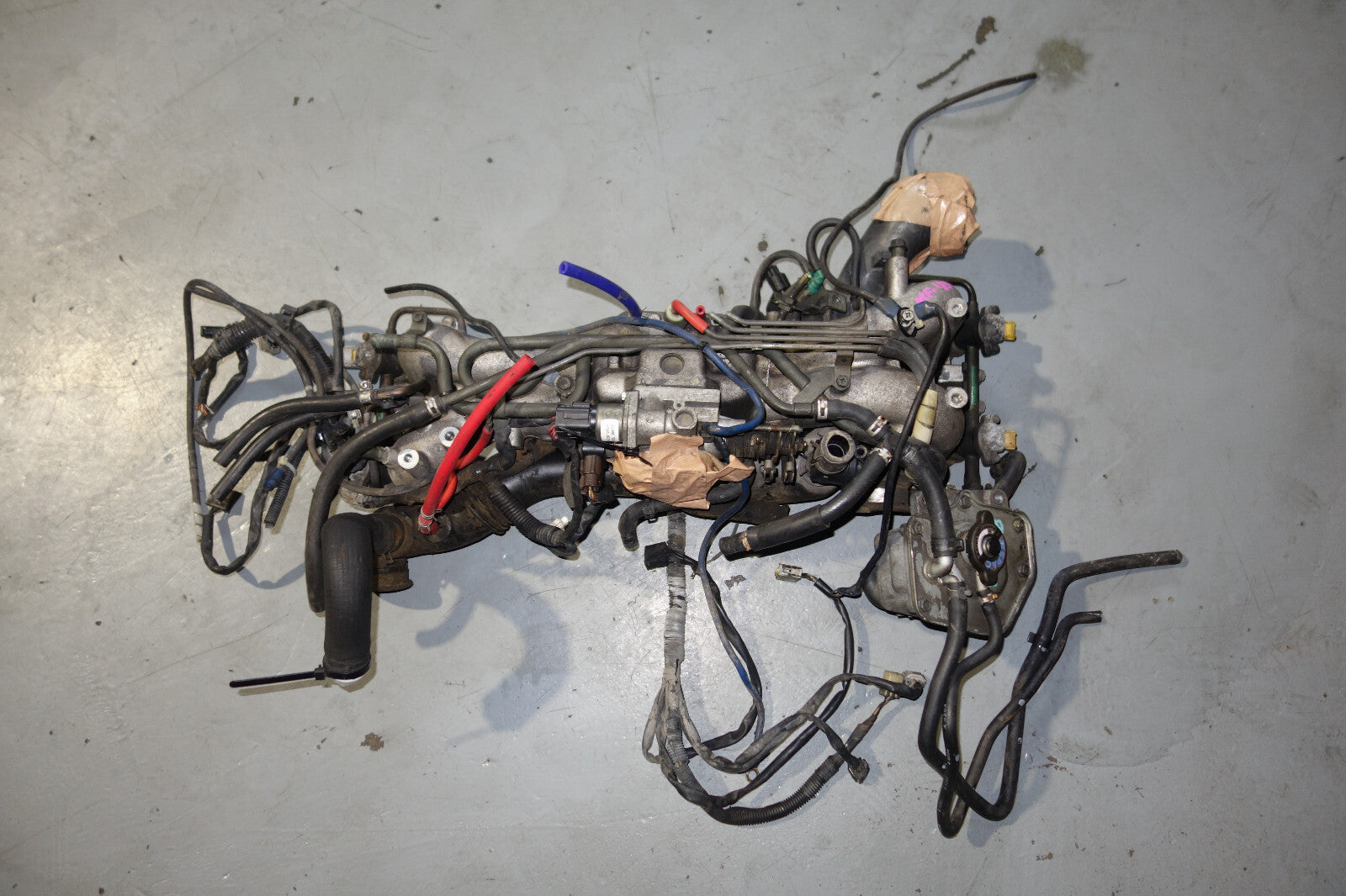 JDM Subaru Legacy B4 EJ208 EJ206 Twin Turbo Intake Manifold BOV Injectors 00-04