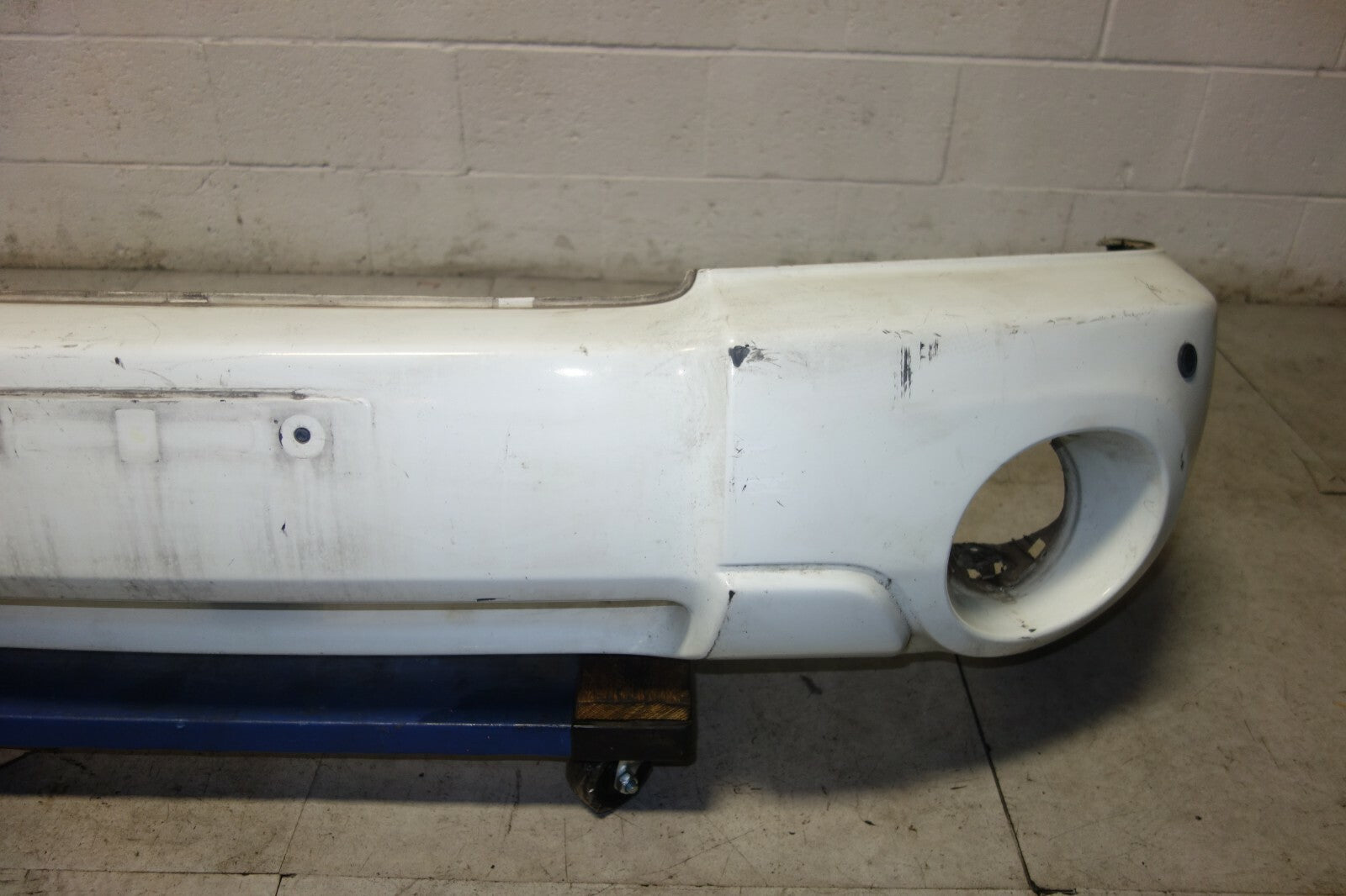 JDM Subaru Forester SG5 Genuine Front Bumper Cover In White 2003-2005