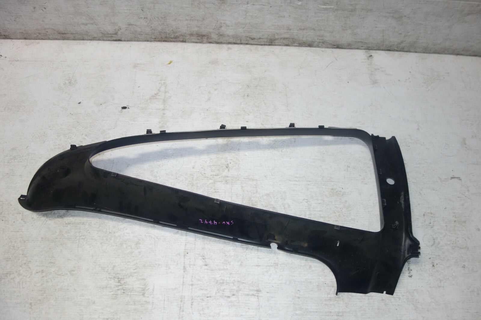 JDM Honda CRX Si Rear Quarter Panel Trim Plastic For Glass OEM LH 1988-1991
