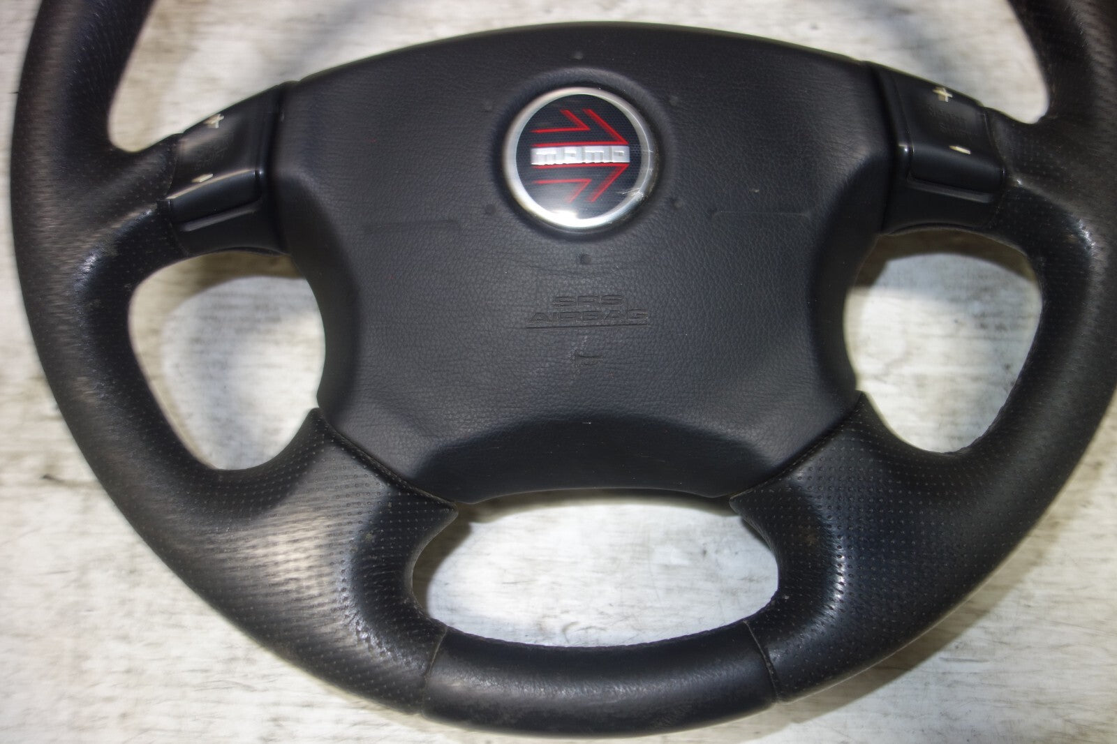 JDM Subaru Forester MoMo Steering Wheel 2003 2004 2005 2006 2007 2008 OEM Japan