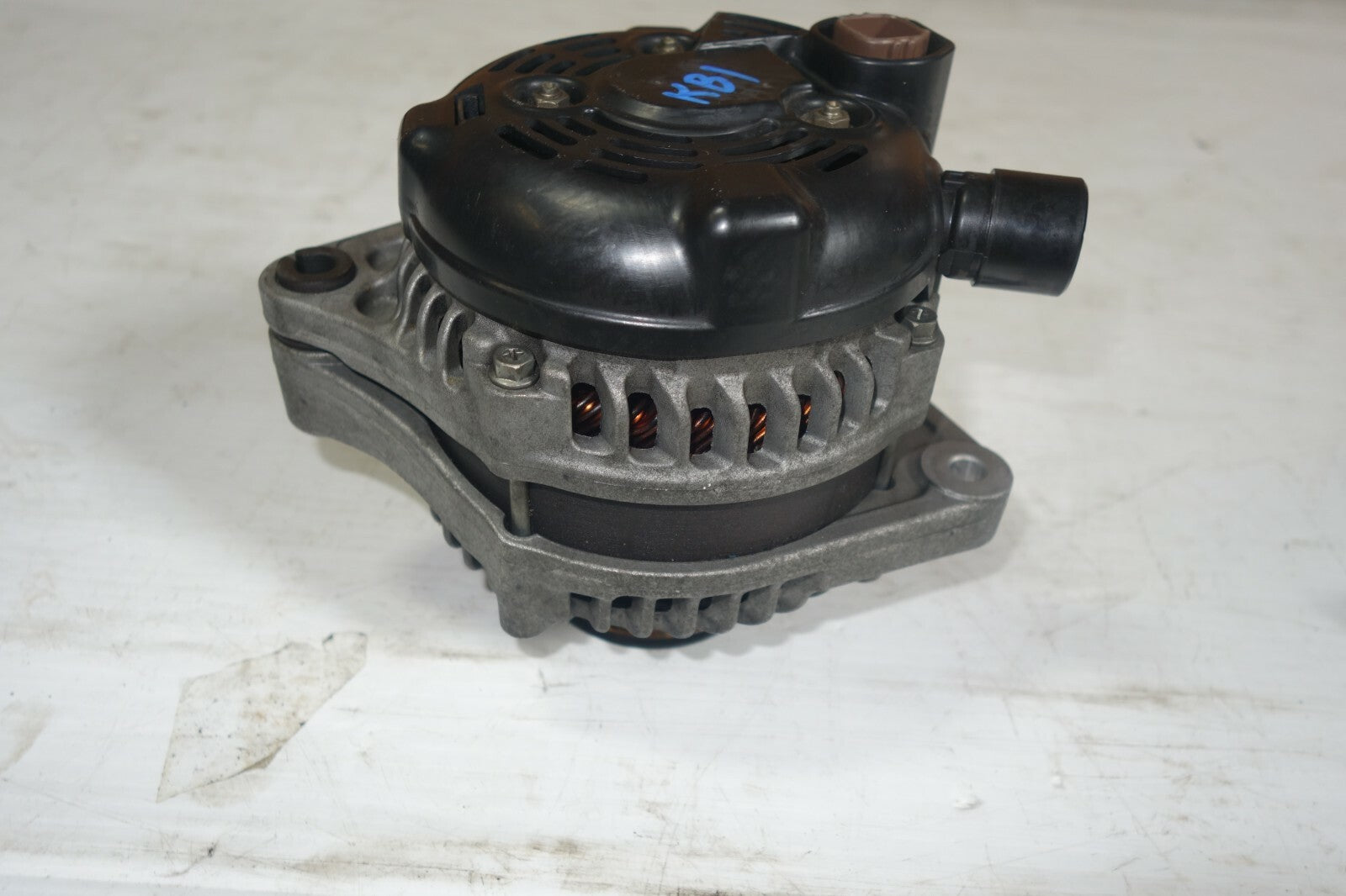 JDM 2005-2008 ACURA RL KB1 OEM  USED ALTERNATOR HONDA LEGEND Fits:ACURA RL KB1