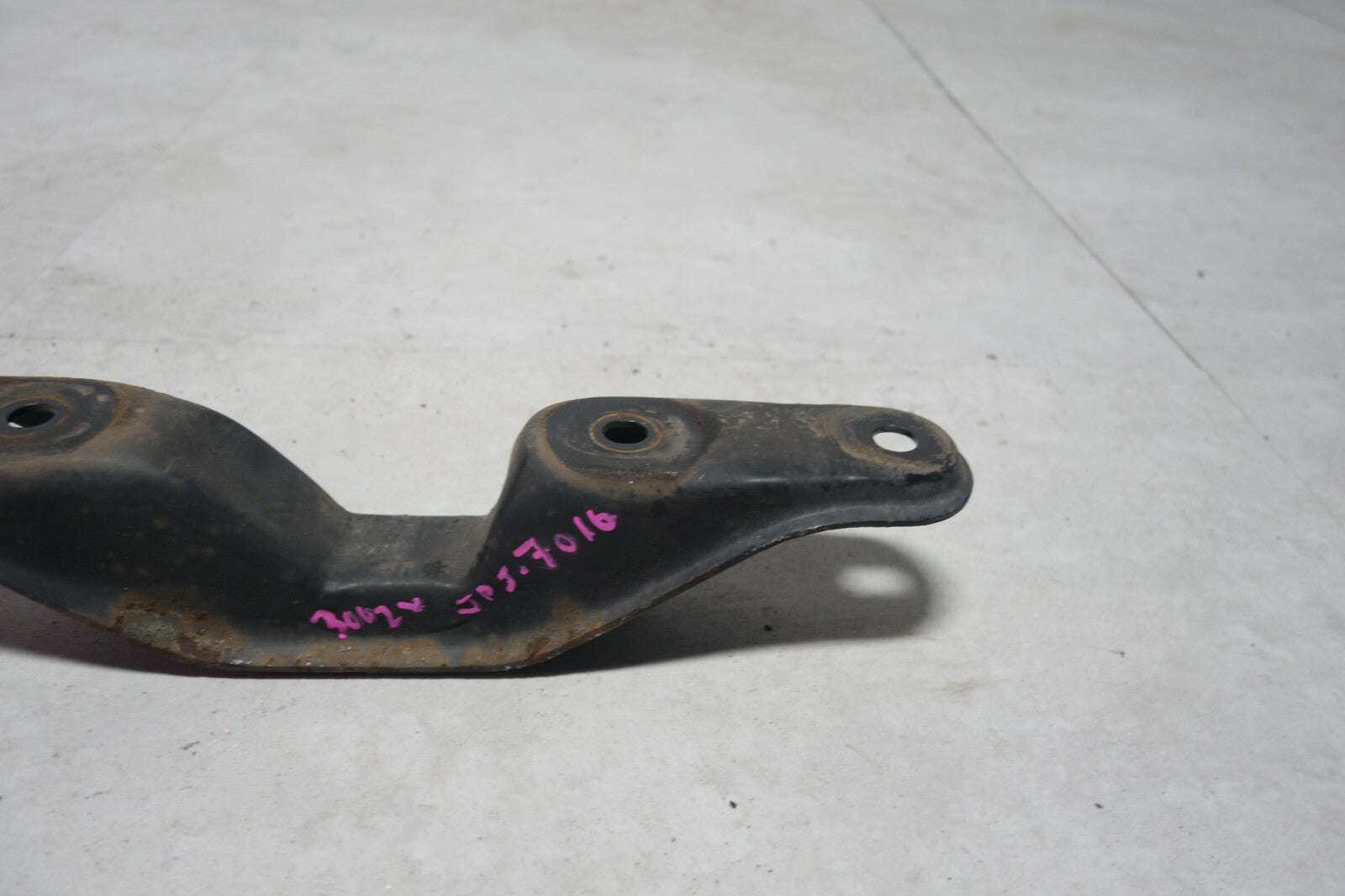 JDM Nissan 300zx OEM Rear Differential Bracket Mounting Bracket 1990-1996 GCZ32